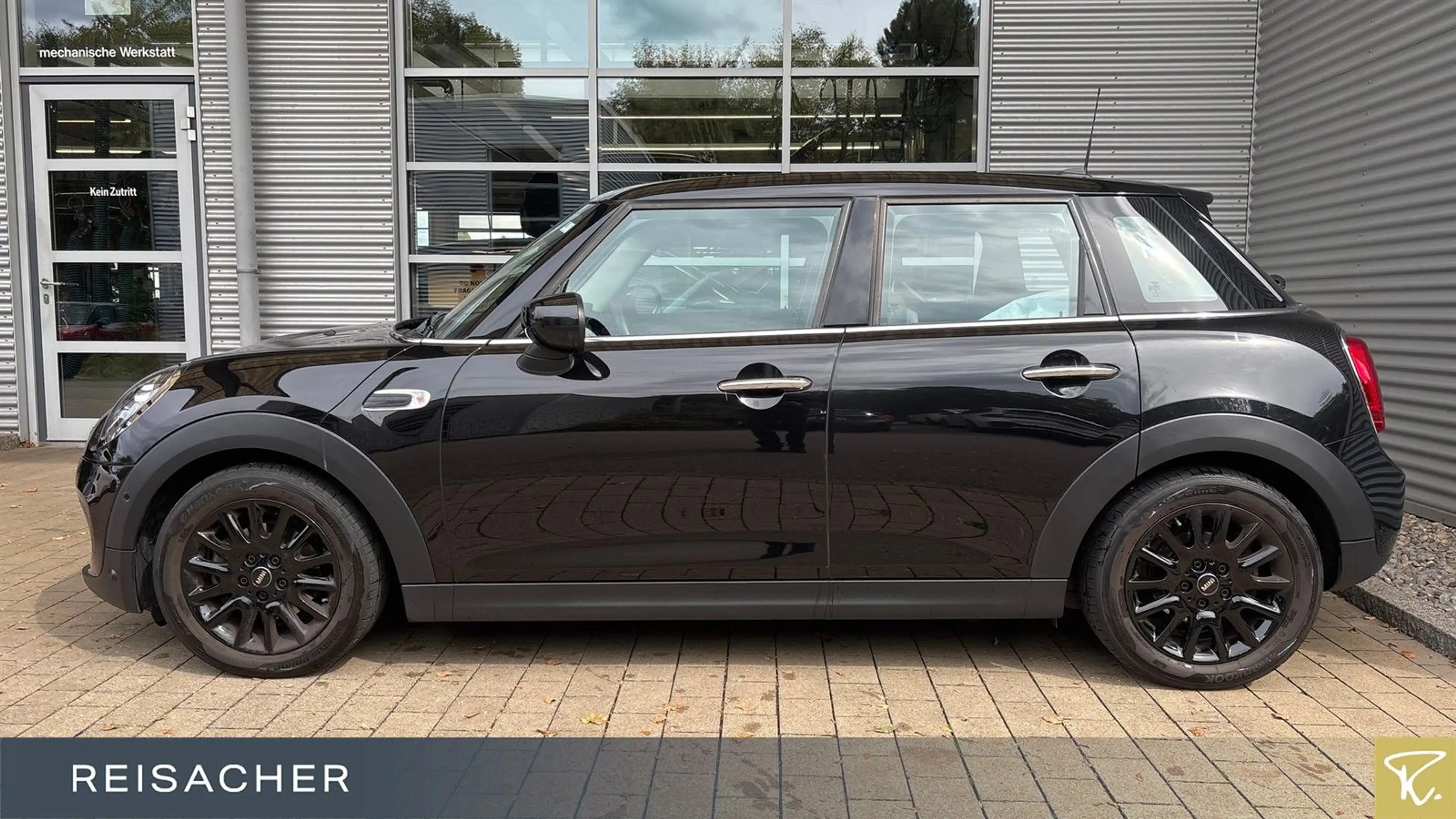 MINI One One 5-türig Navi Leder SpoSi LED PA — photo 4