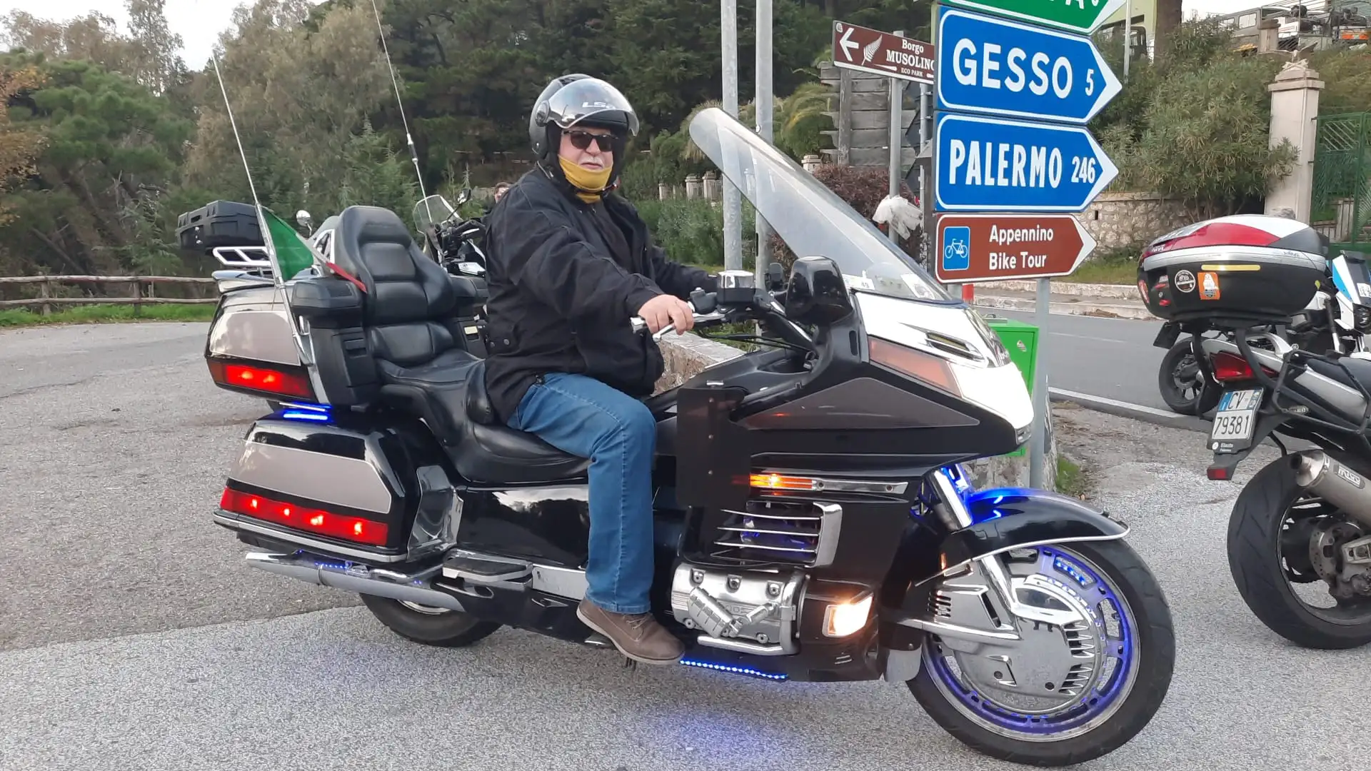 Honda GL 1500 Negro - 1