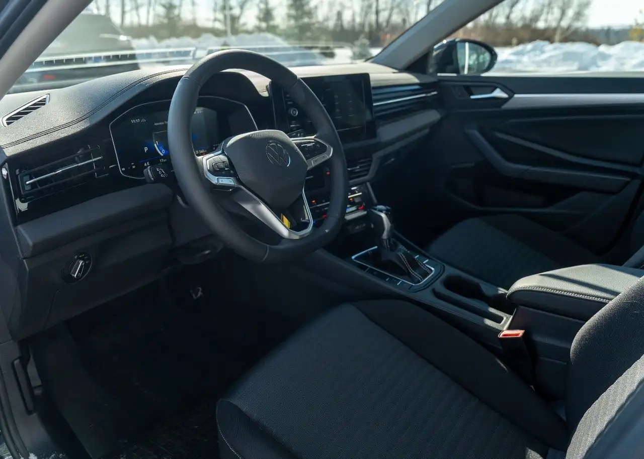Volkswagen Jetta снимка Volkswagen Jetta