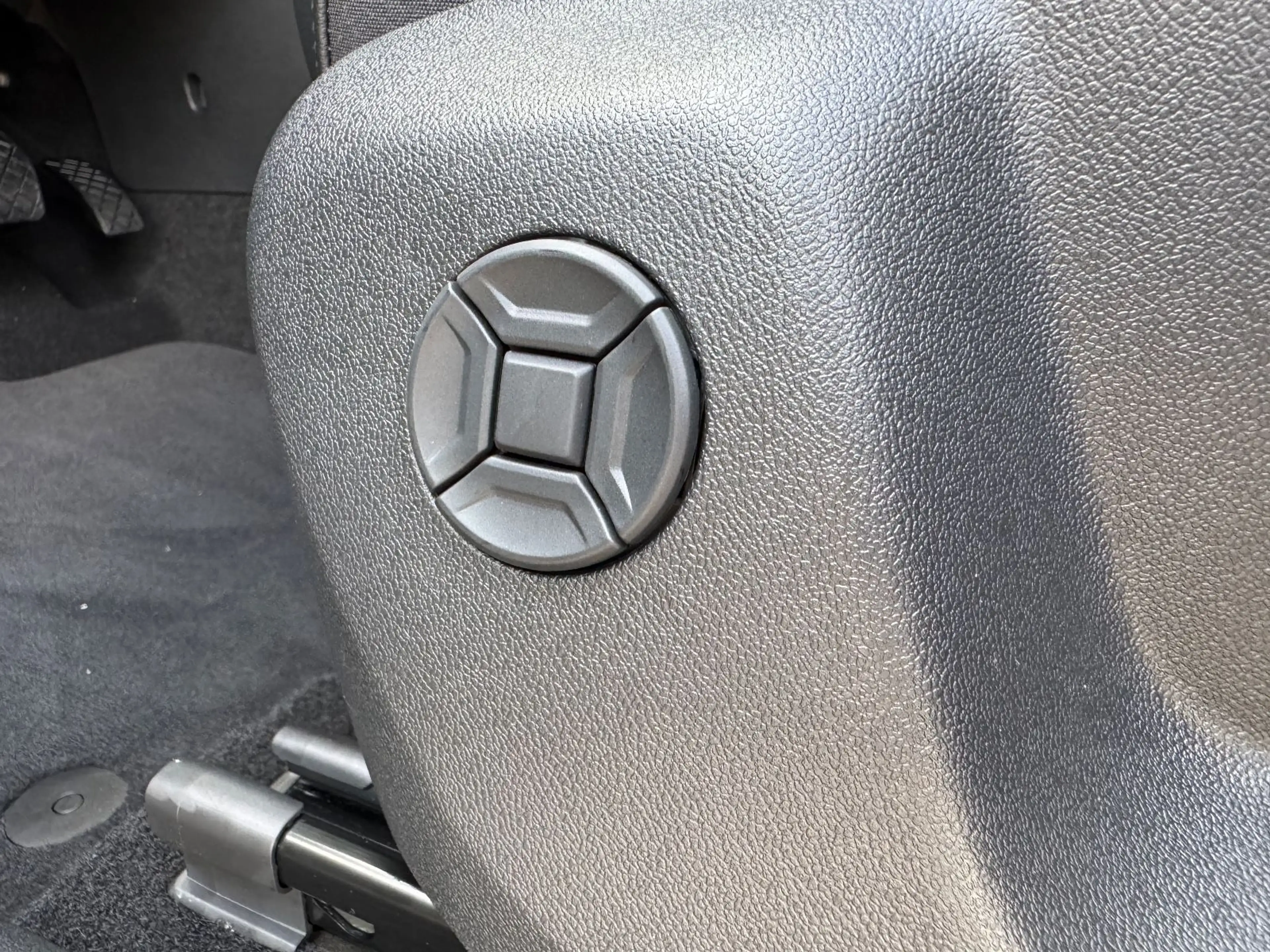 Volkswagen Tiguan 1.5 eTSI DSG LED-Plus Assistenten Kamera — photo 26