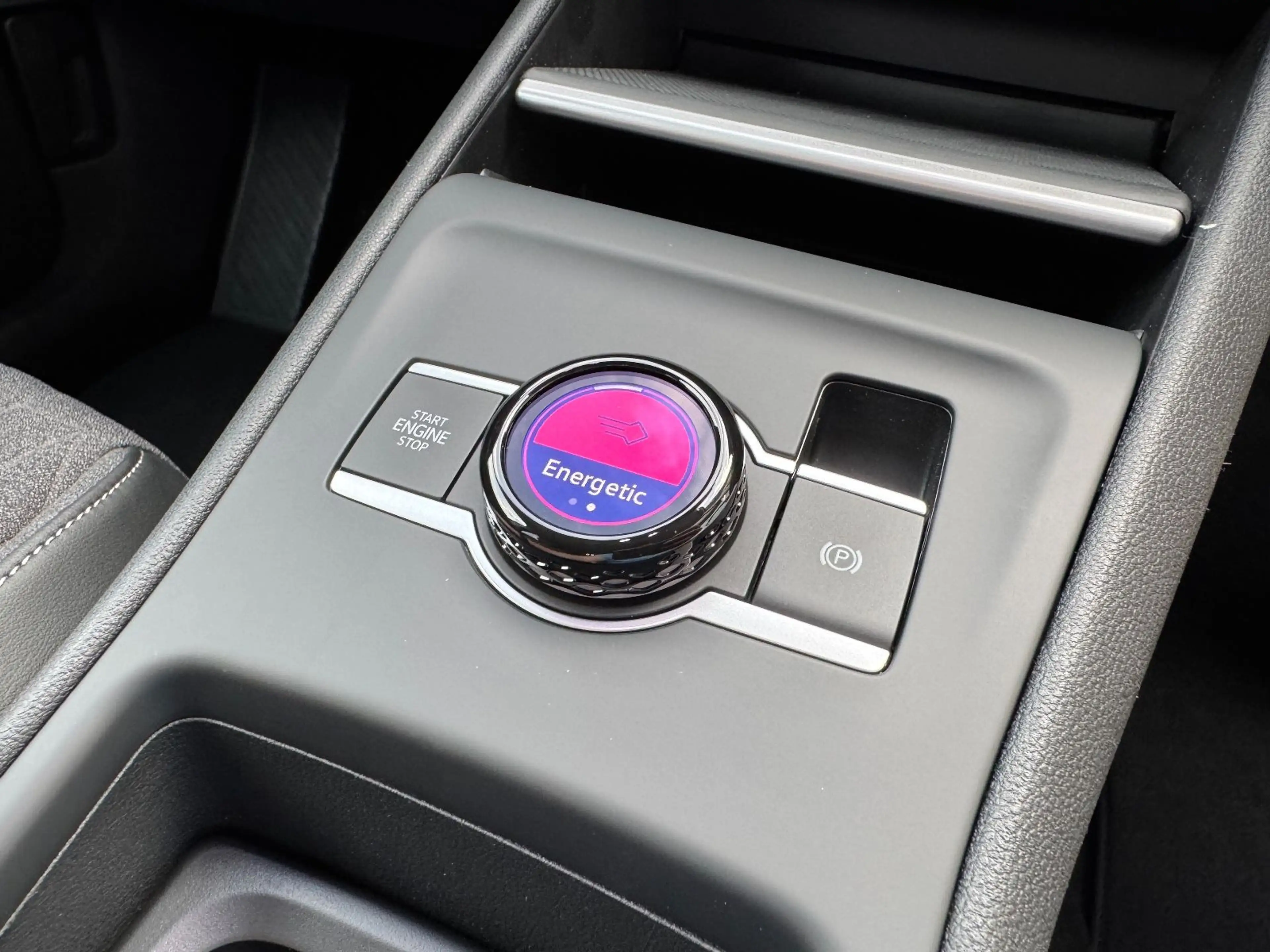 Volkswagen Tiguan 1.5 eTSI DSG LED-Plus Assistenten Kamera — photo 23