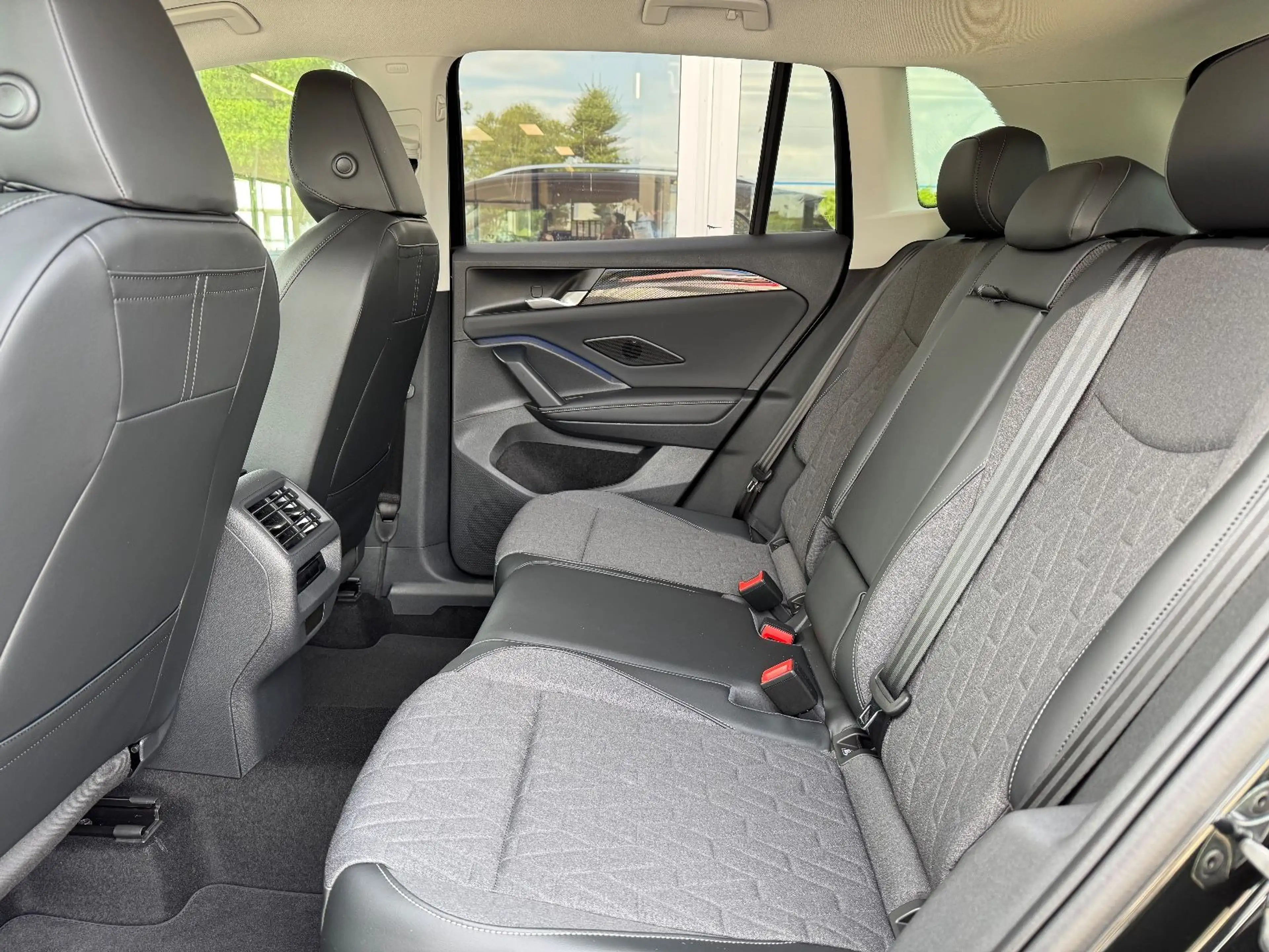 Volkswagen Tiguan 1.5 eTSI DSG LED-Plus Assistenten Kamera — photo 15