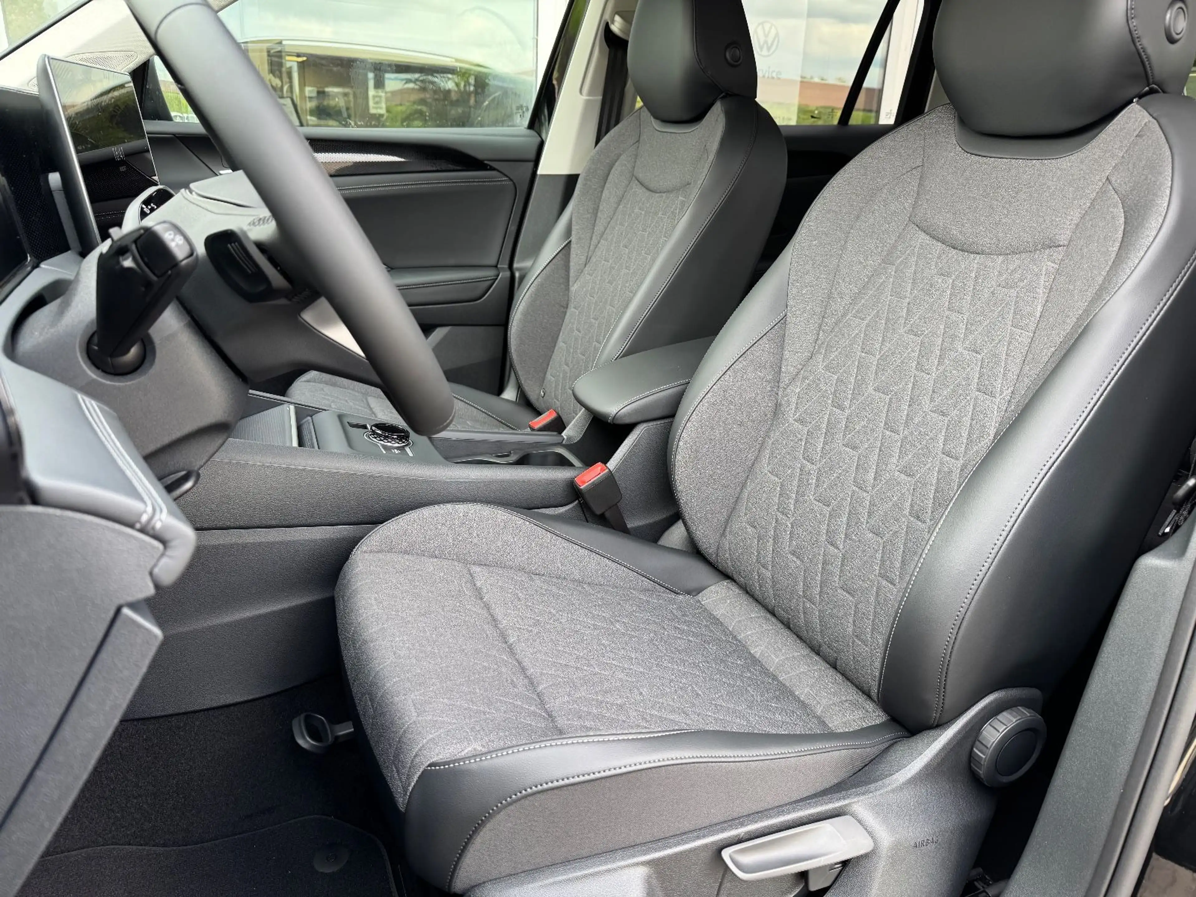 Volkswagen Tiguan 1.5 eTSI DSG LED-Plus Assistenten Kamera — photo 13