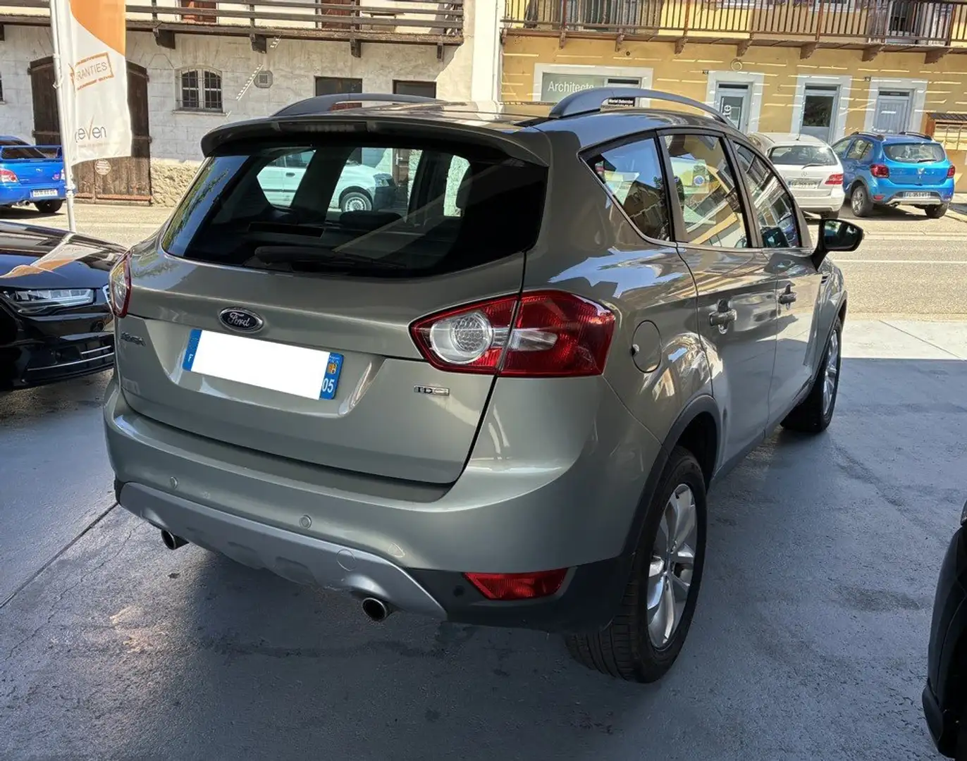 Ford Kuga 2.0 TDCI 163Ch TITANIUM 4X4 Gris - 2