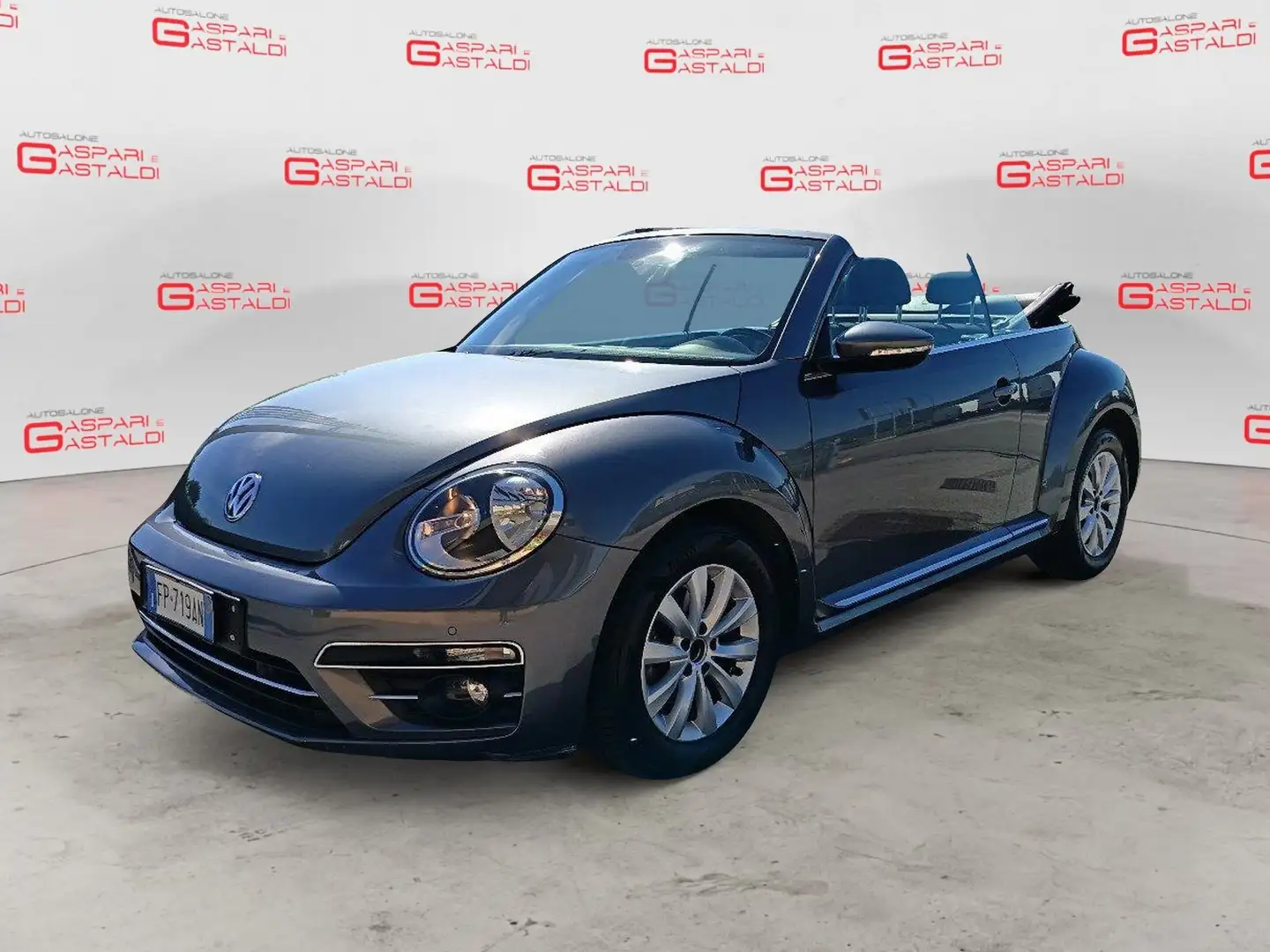 Volkswagen Maggiolino Cabrio 2.0 TDI Design BlueMotion Technology Grigio - 1