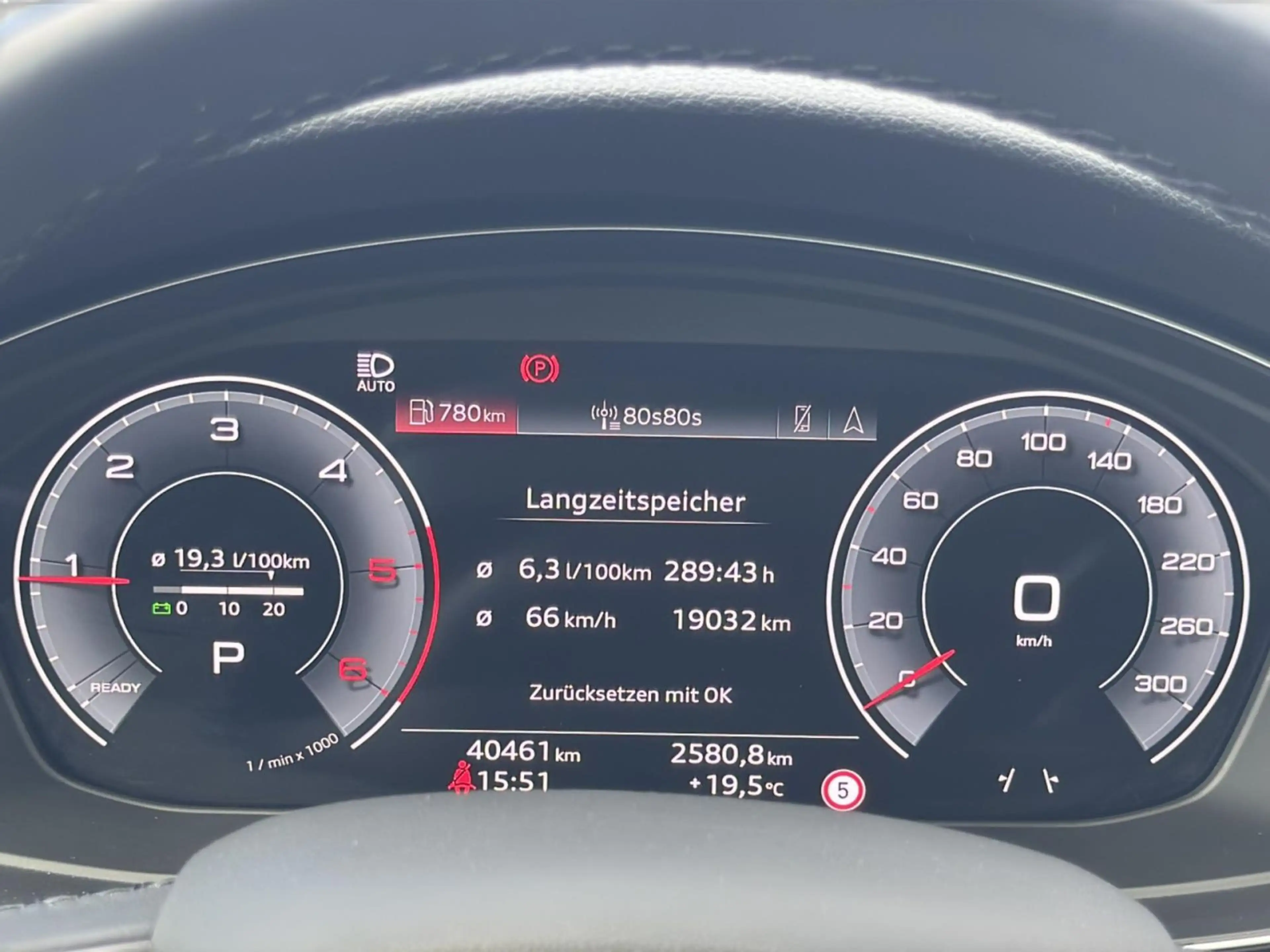 Audi A4 35 TDI LED Navi Tour-Paket Rückfahrkame — photo 13