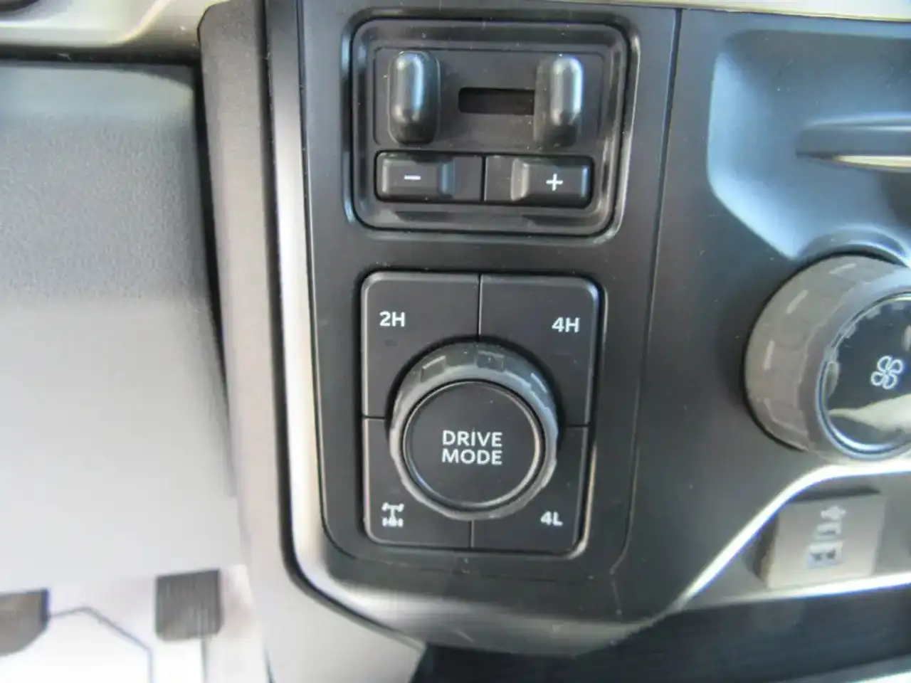 Ford F 350 photo Ford F 350