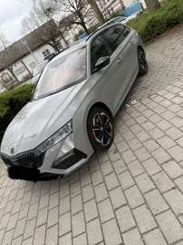 Combi 1.4 TSI iV DSG RS Plus