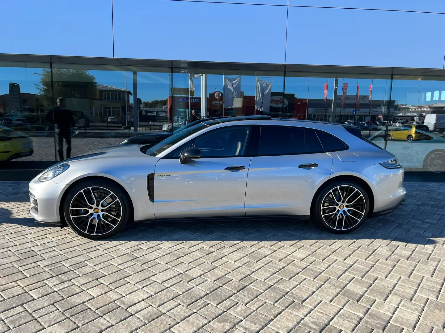 Porsche Panamera Sport Turismo Hybrid Platinum Edition IVA esposta Argento - 1