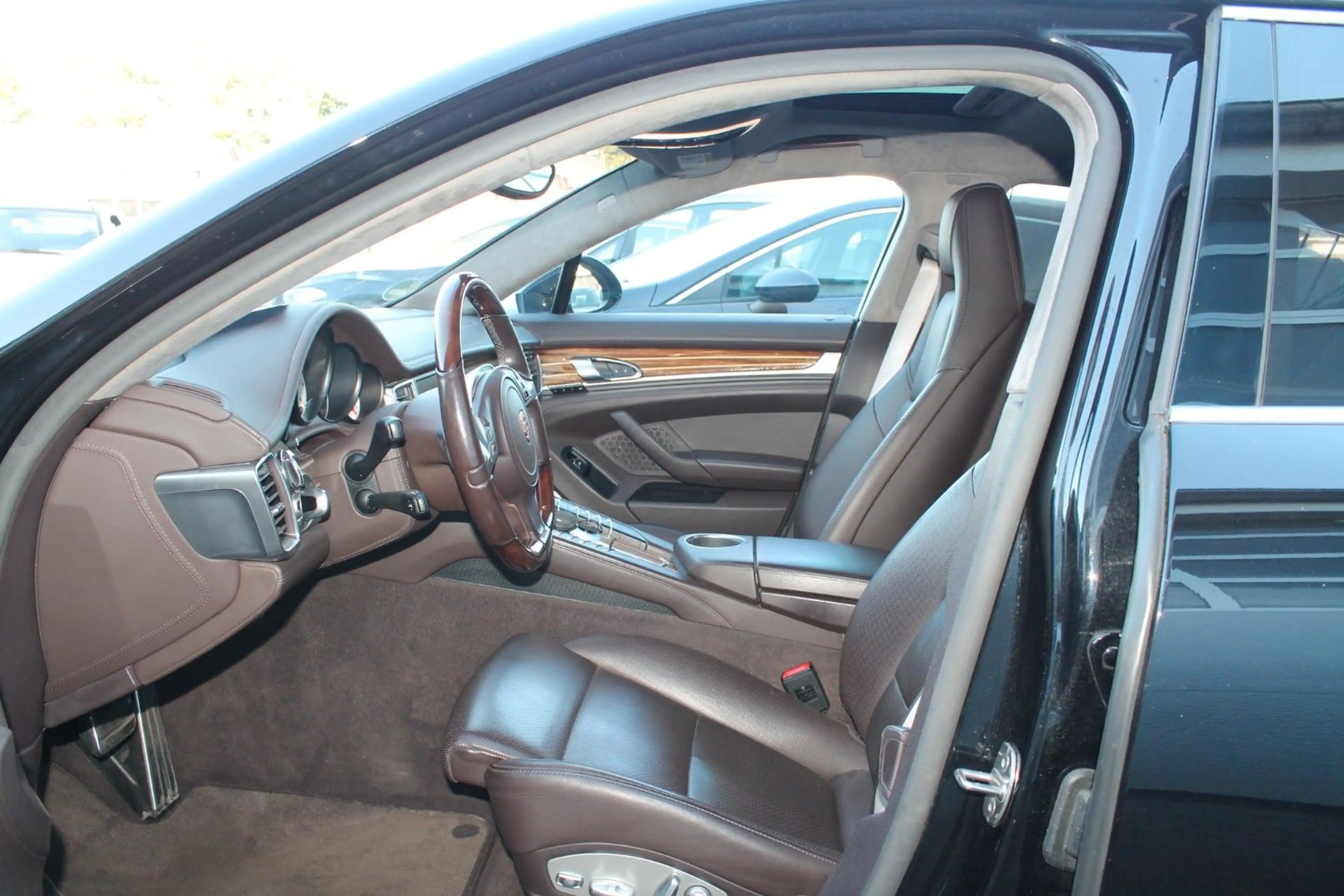 Porsche Panamera Turbo — photo 11