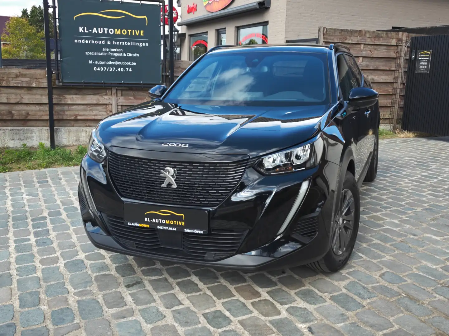 Peugeot 2008 Style Zwart - 1