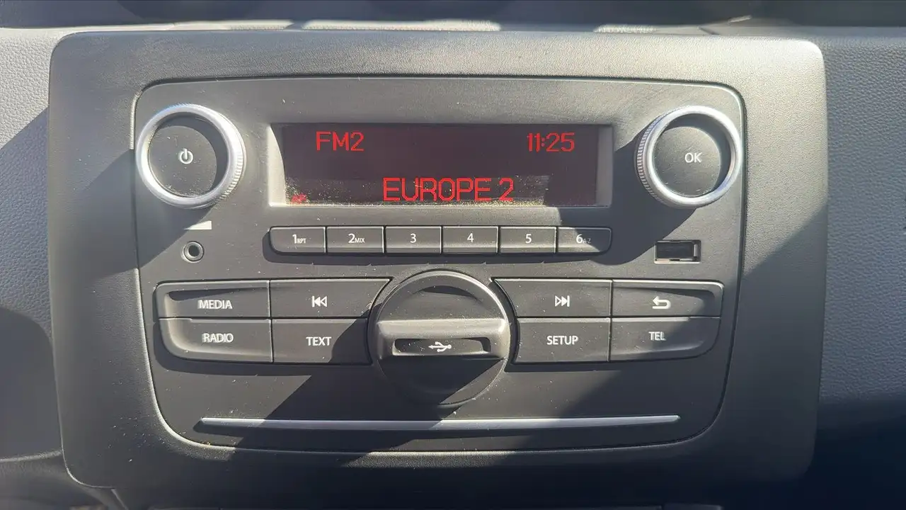 Dacia Duster — photo 13
