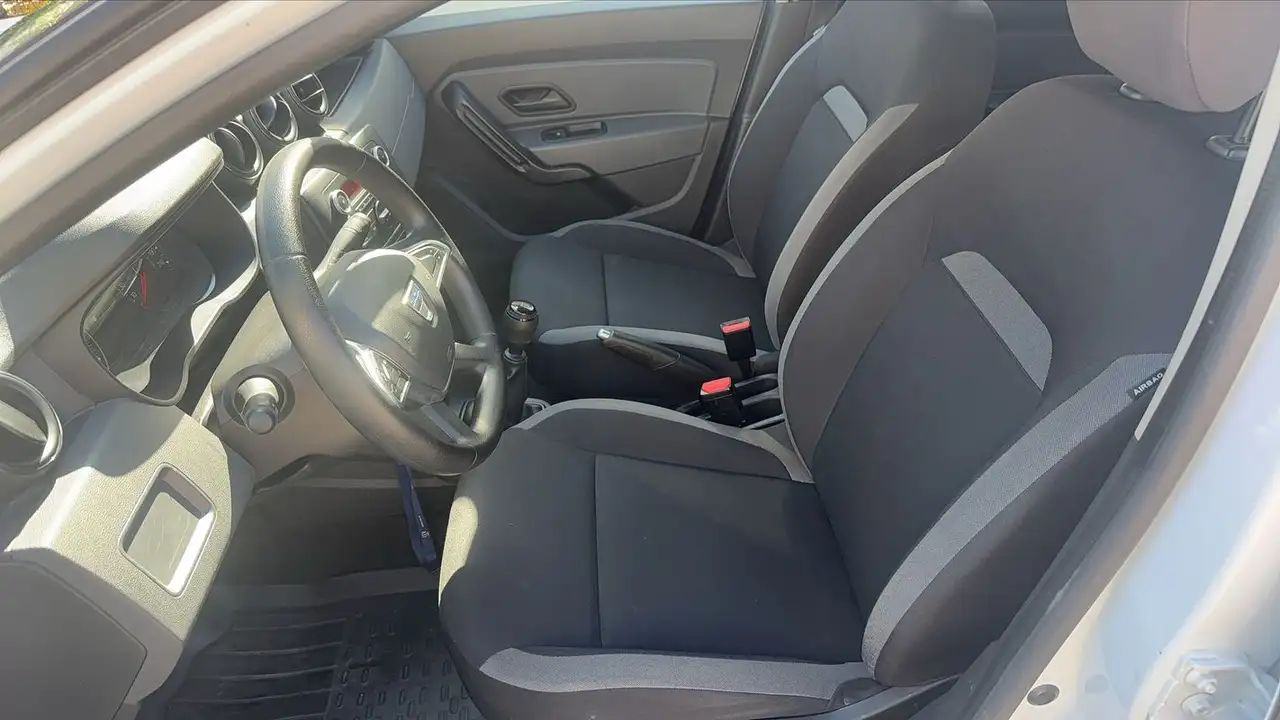 Dacia Duster — photo 26