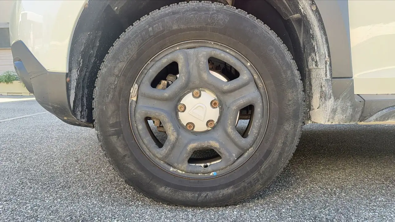 Dacia Duster — photo 18