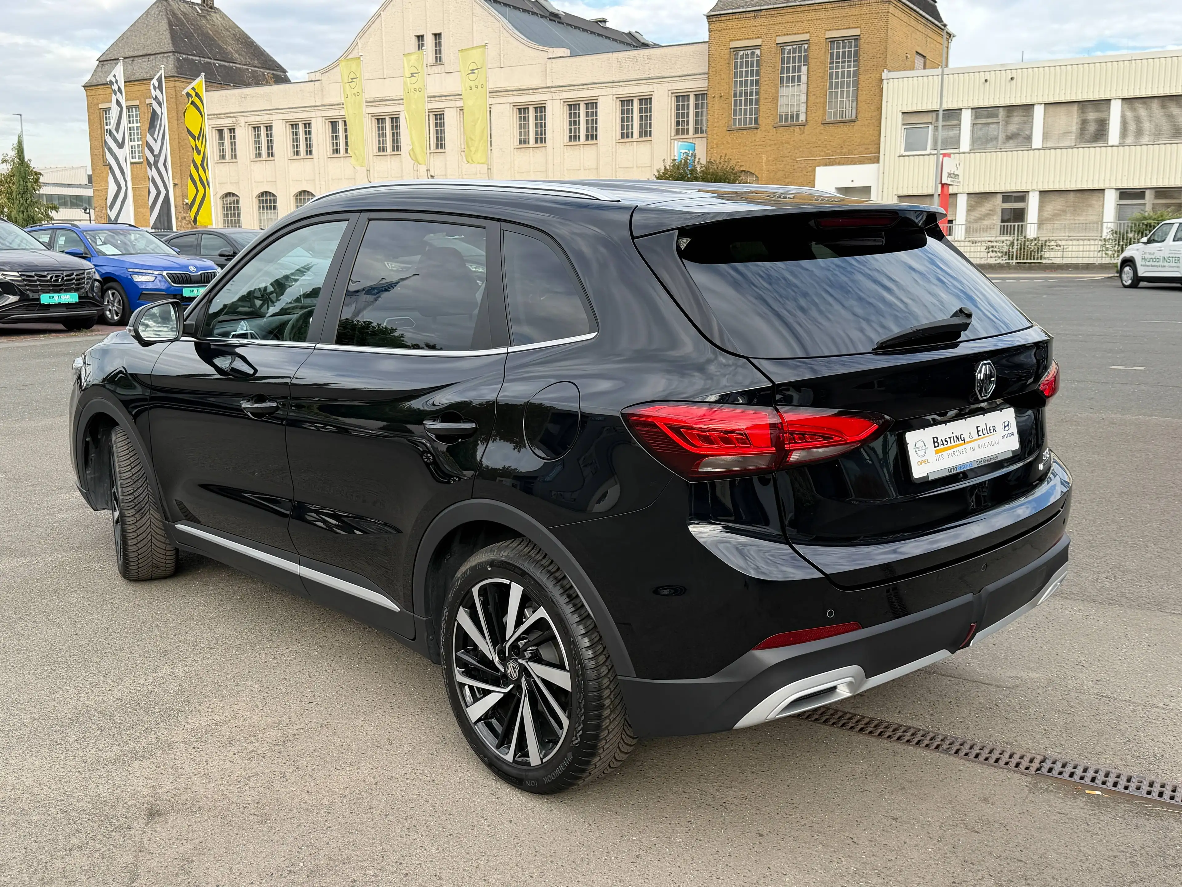 MG ZS Luxury HEV — photo 4