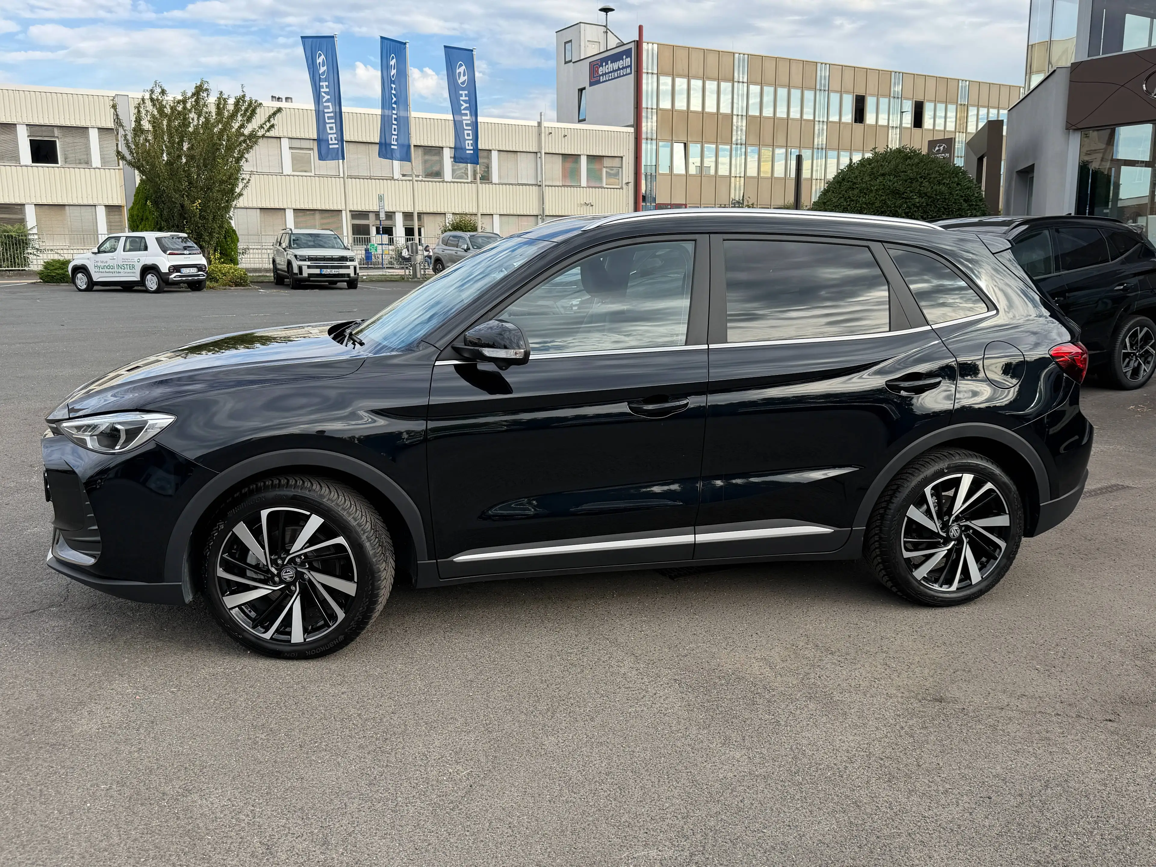 MG ZS Luxury HEV — photo 3