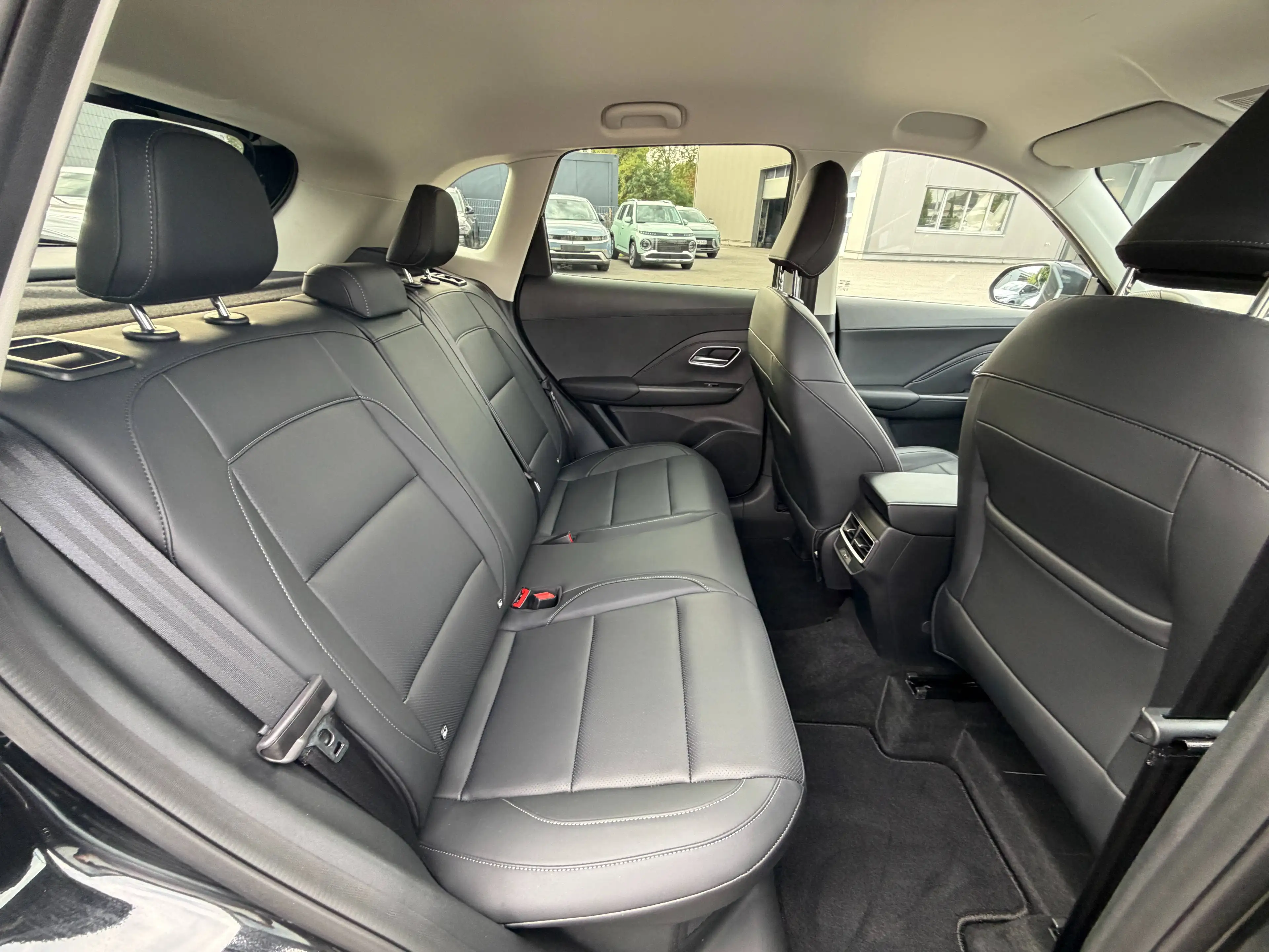 MG ZS Luxury HEV — photo 15