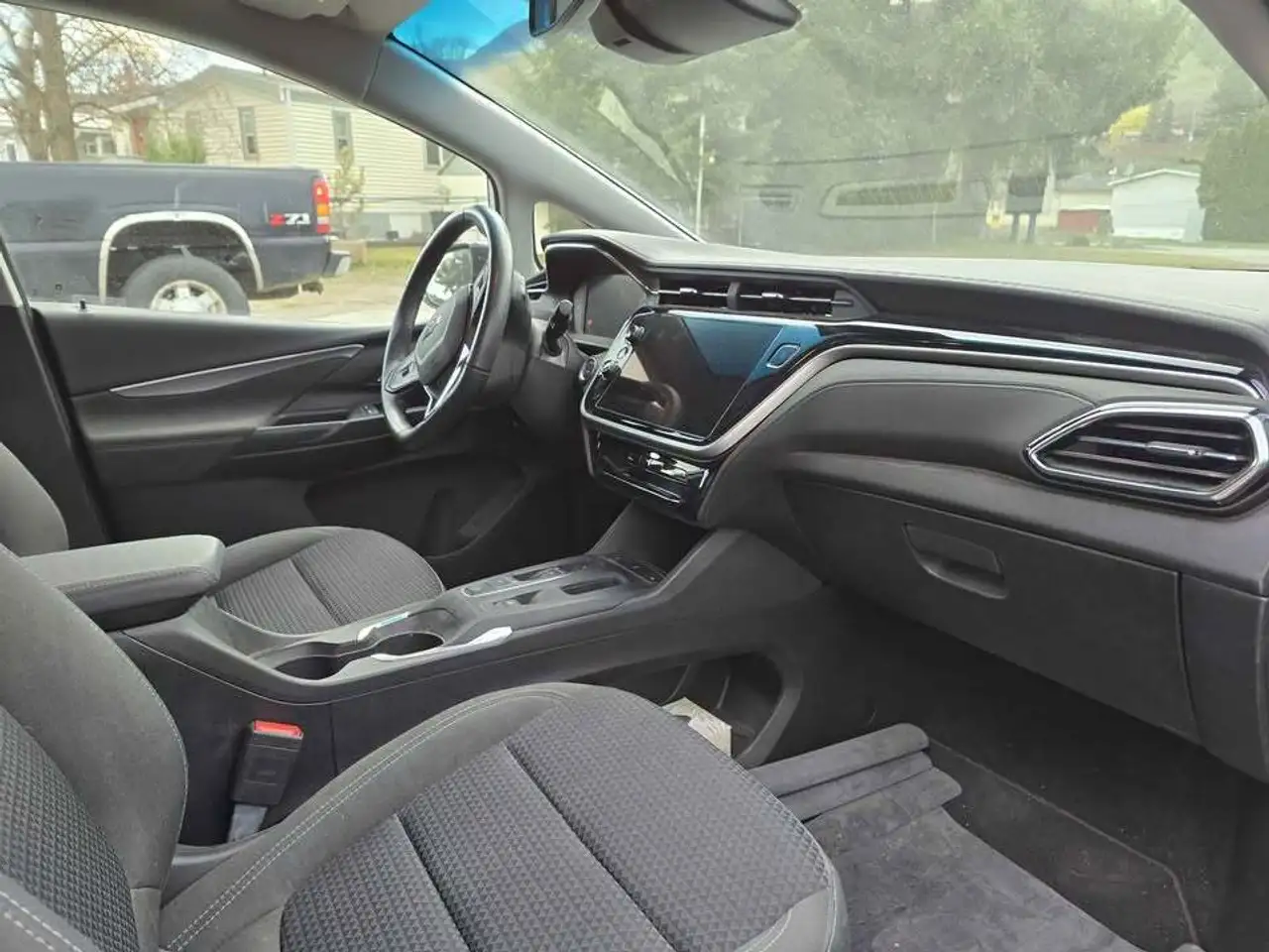 Chevrolet Bolt снимка Chevrolet Bolt