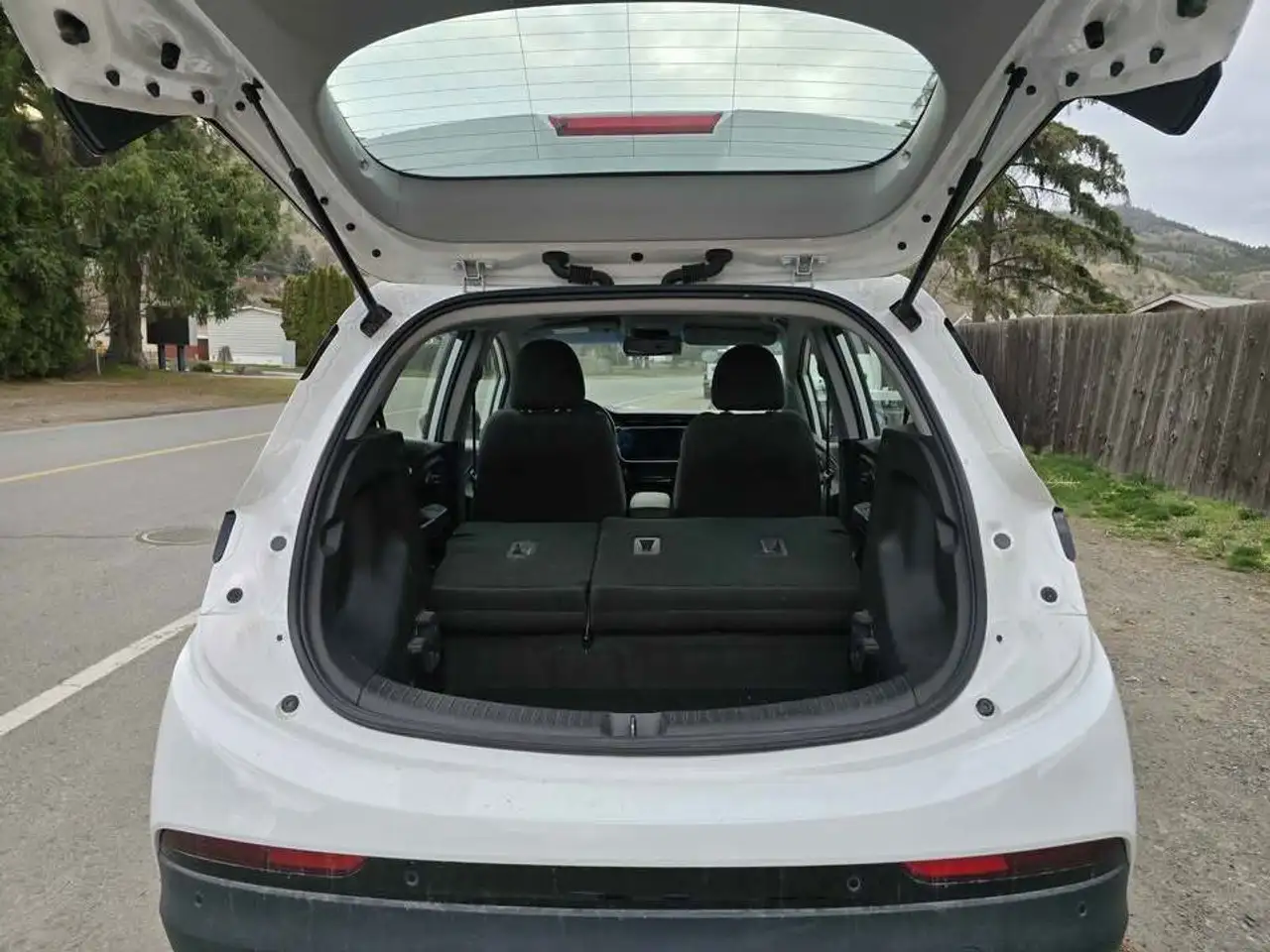 Chevrolet Bolt снимка Chevrolet Bolt