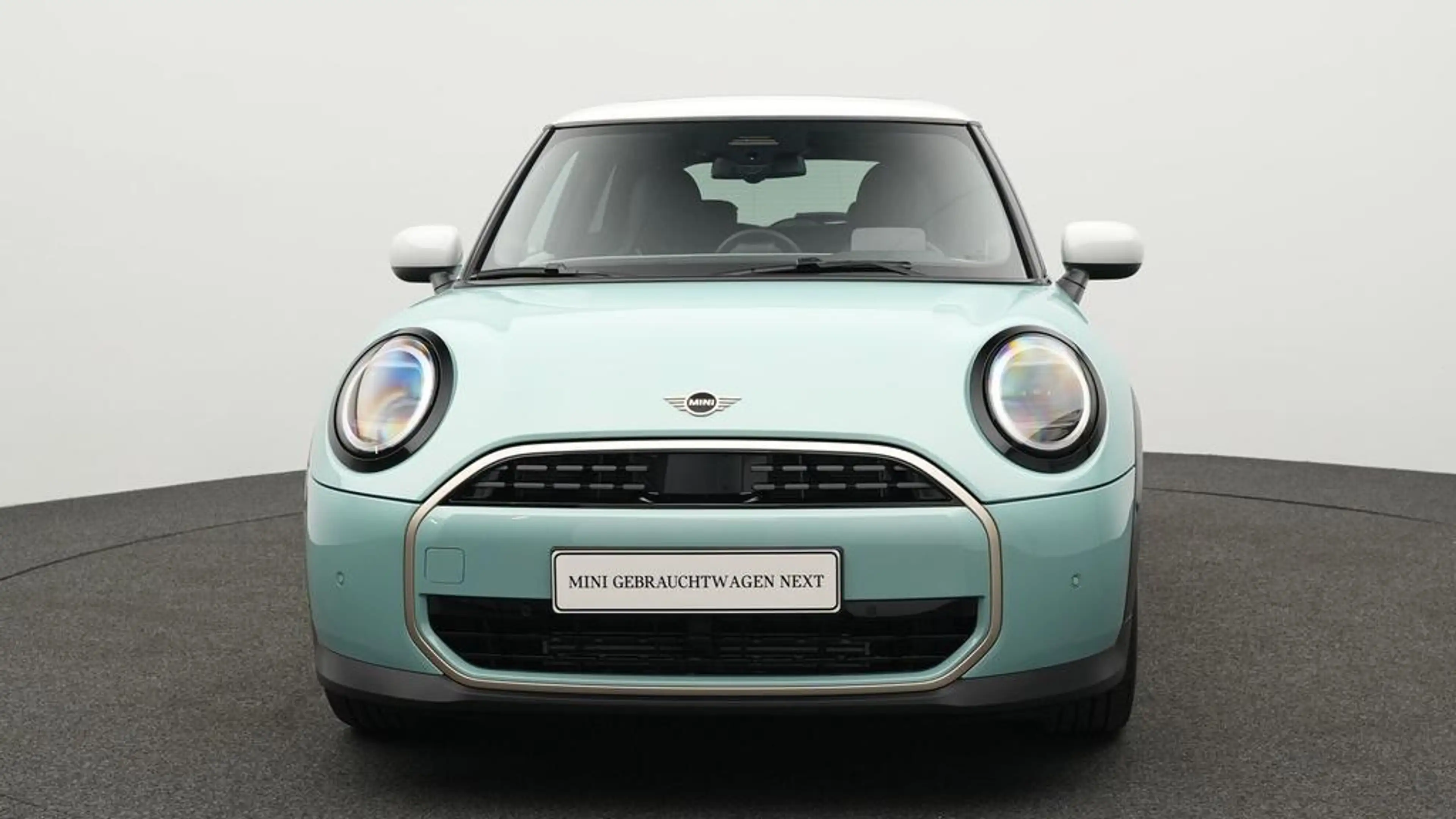 MINI Cooper C Favoured Trim — photo 15