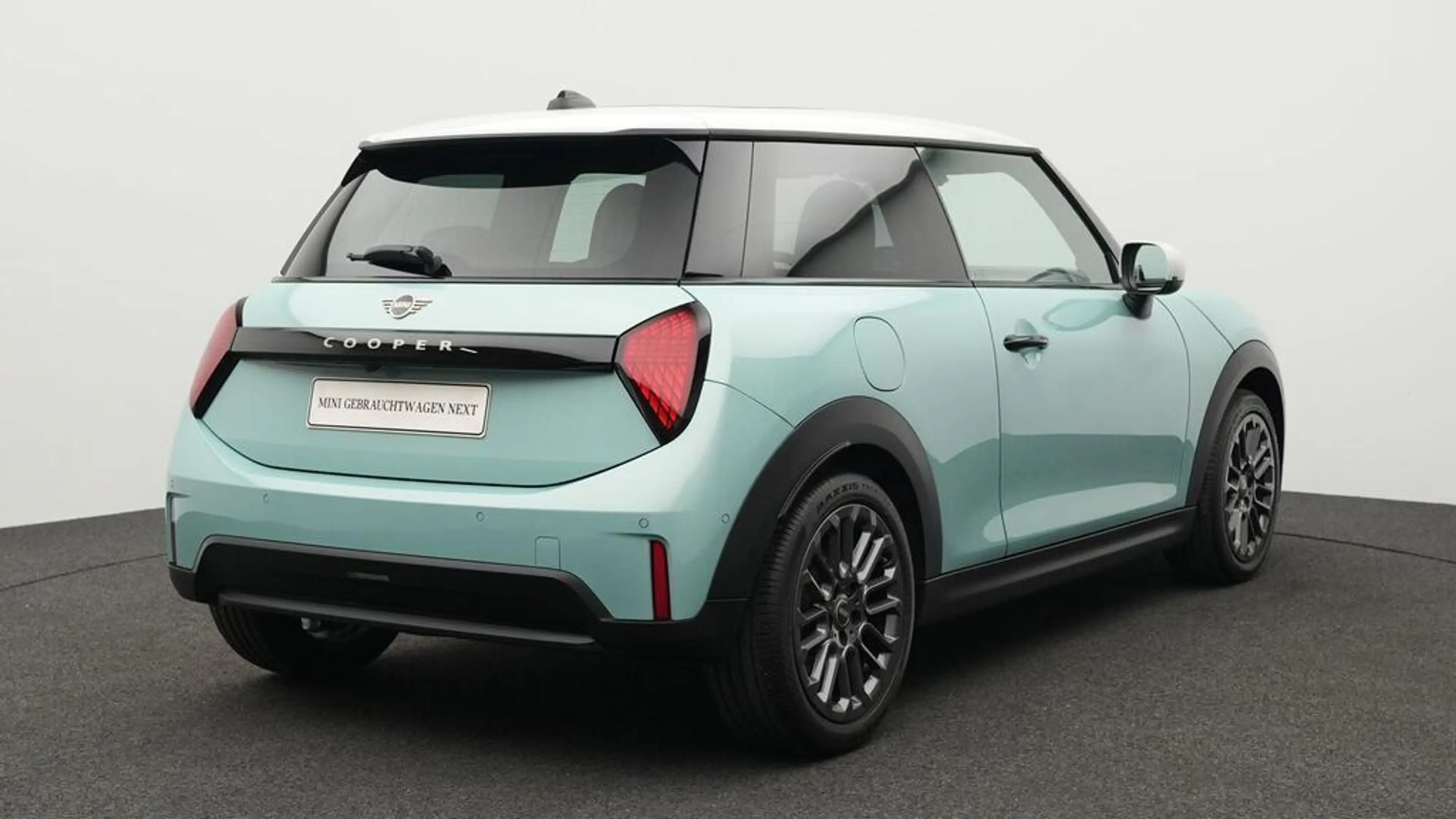 MINI Cooper C Favoured Trim — photo 4