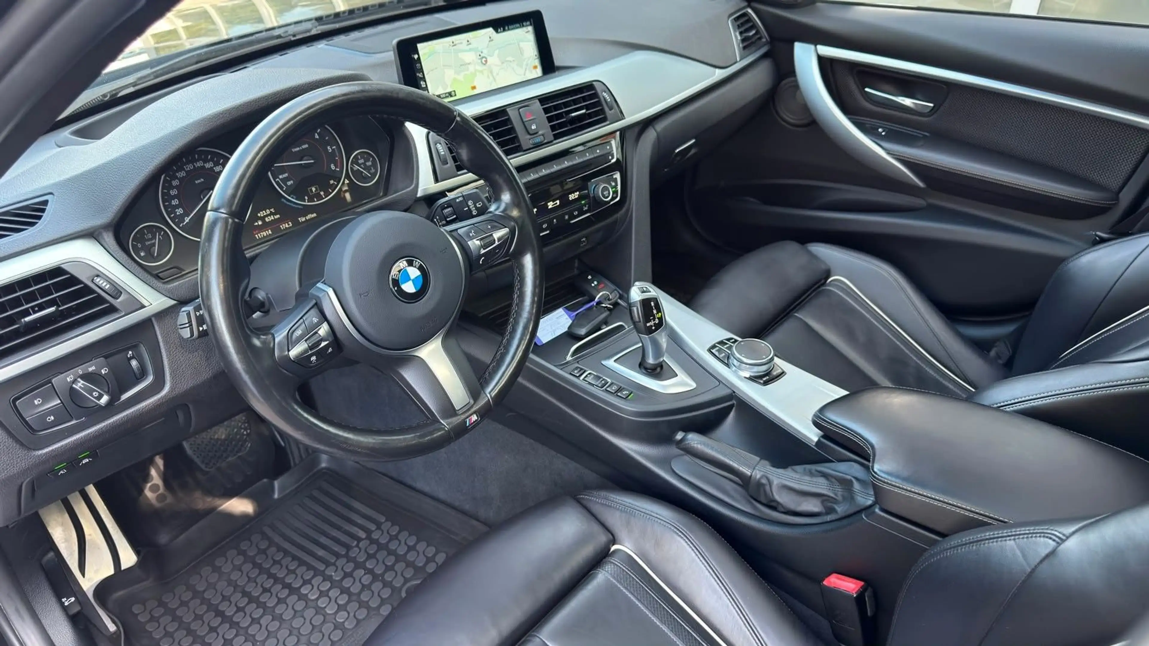 BMW 330 d xDrive M Sportpaket/Pano/HeadUp/H&K/LED — photo 9