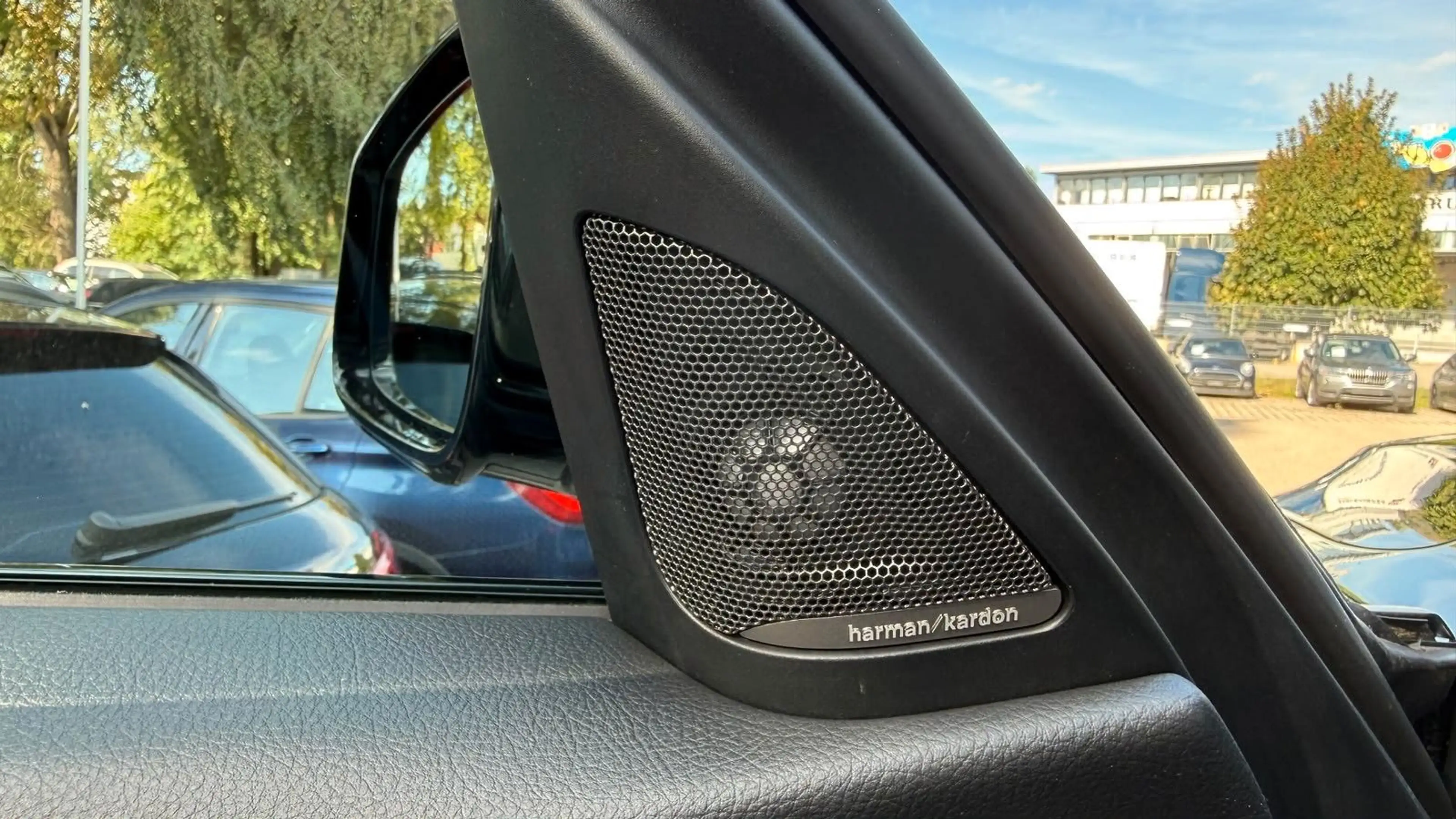 BMW 330 d xDrive M Sportpaket/Pano/HeadUp/H&K/LED — photo 15