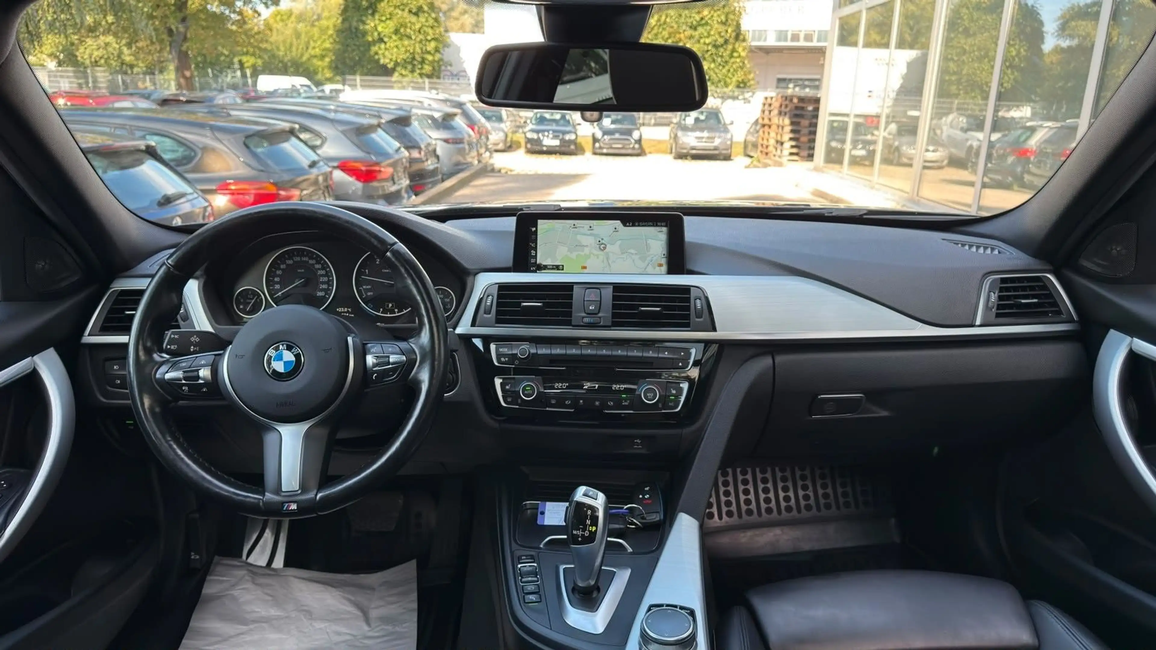 BMW 330 d xDrive M Sportpaket/Pano/HeadUp/H&K/LED — photo 13