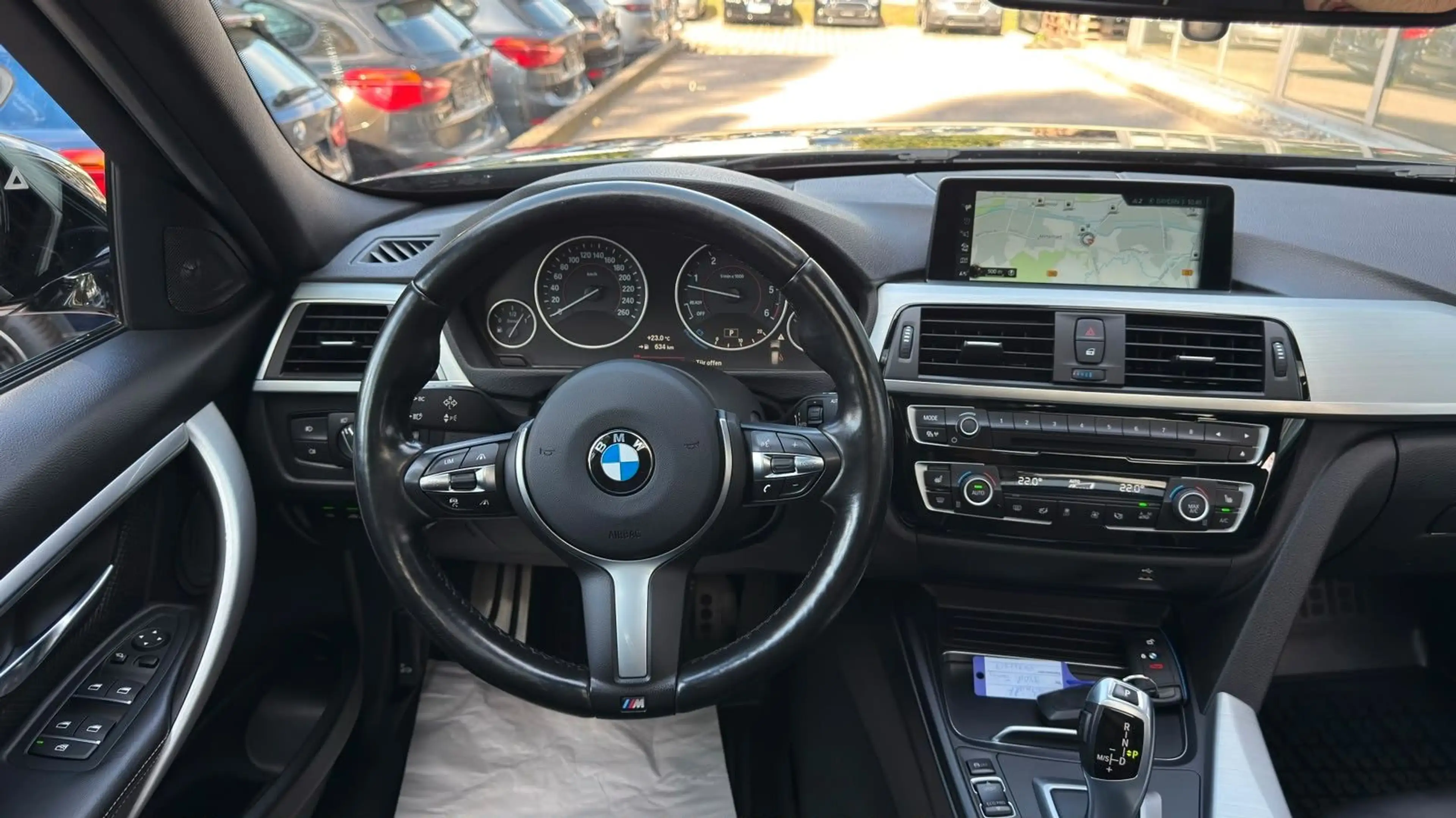 BMW 330 d xDrive M Sportpaket/Pano/HeadUp/H&K/LED — photo 14
