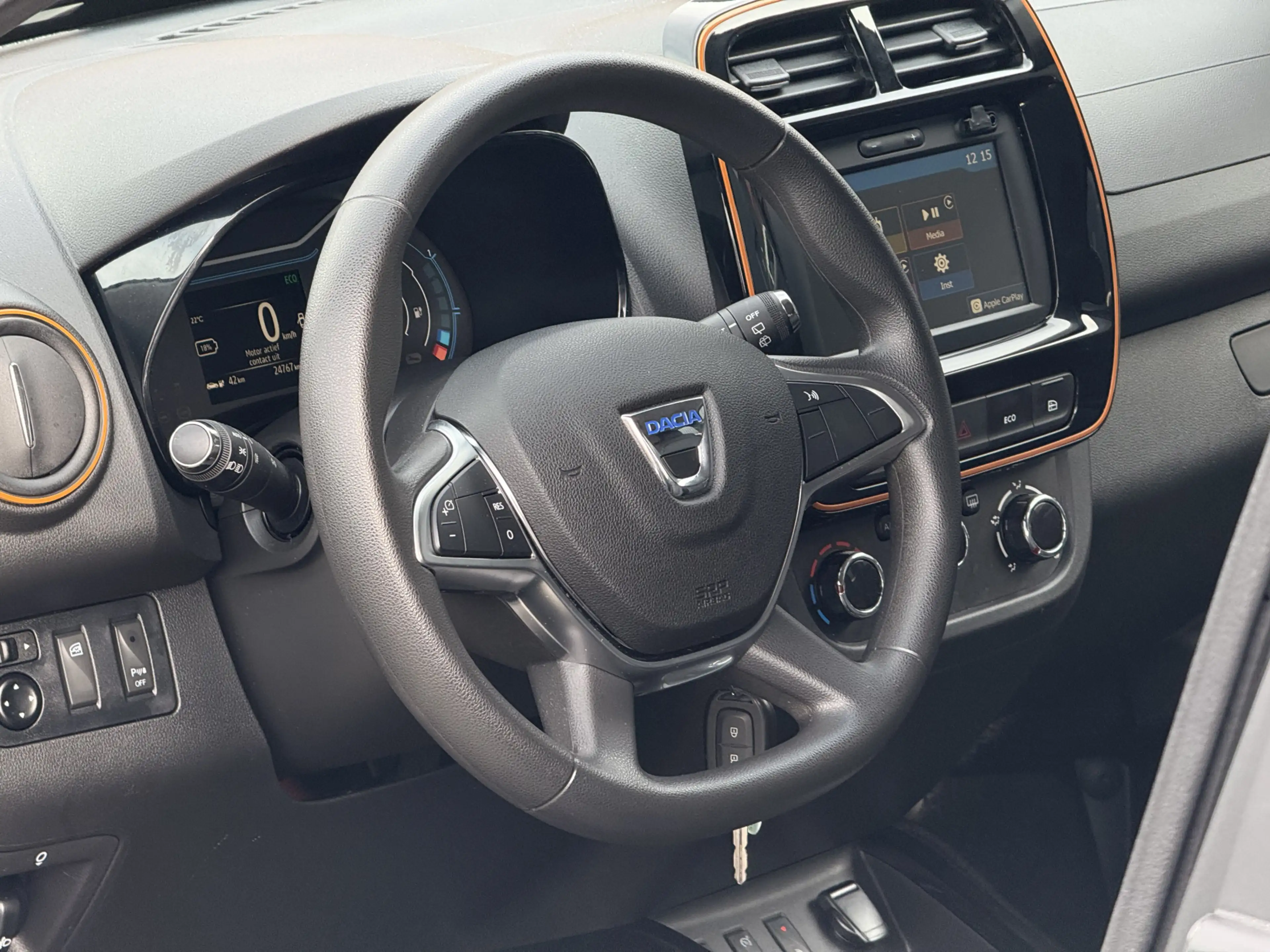 Dacia Spring Expression 27 kWh Camera / Leer / Cruise — photo 8