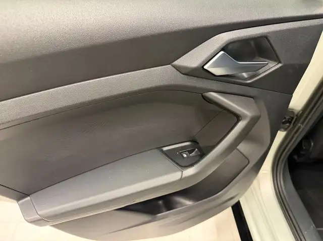 Audi A1 view 24
