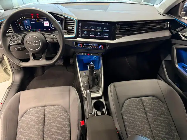 Audi A1 view 16