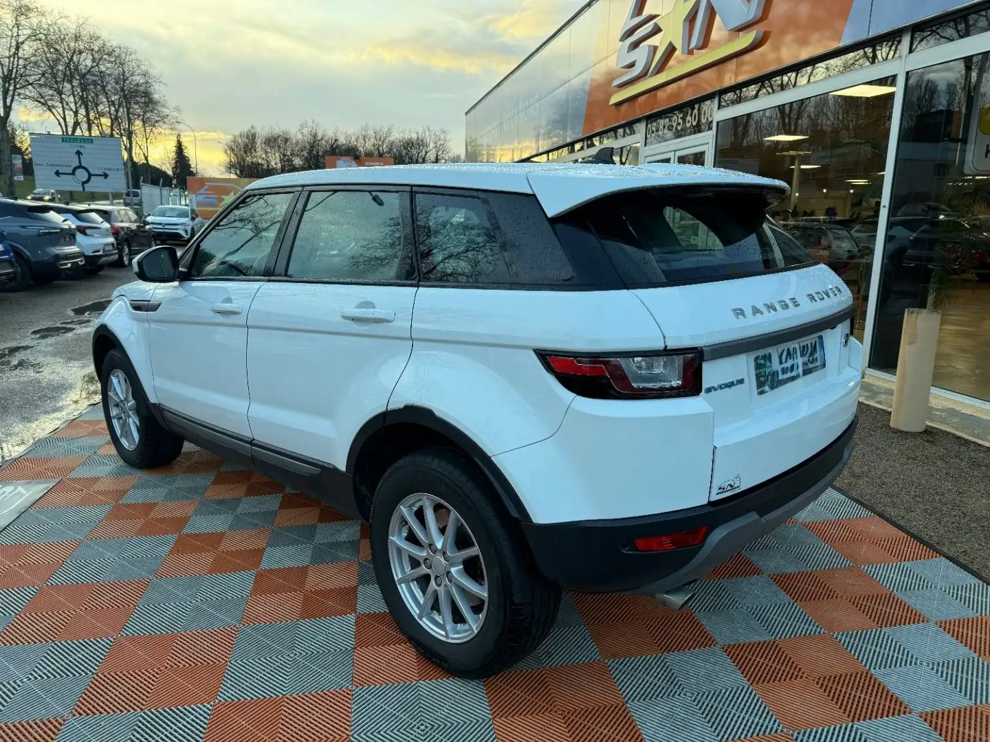 Land Rover Range Rover Evoque 2.0 ED4 150 BV6 GPS CAMERA RADAR Weiß - 2