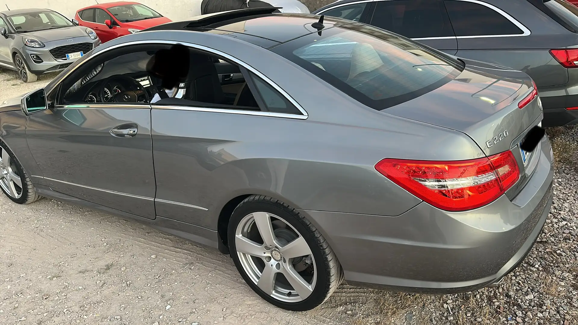 Mercedes-Benz E 220 Classe E - C207 Coupe Coupe cdi Premium Grigio - 2