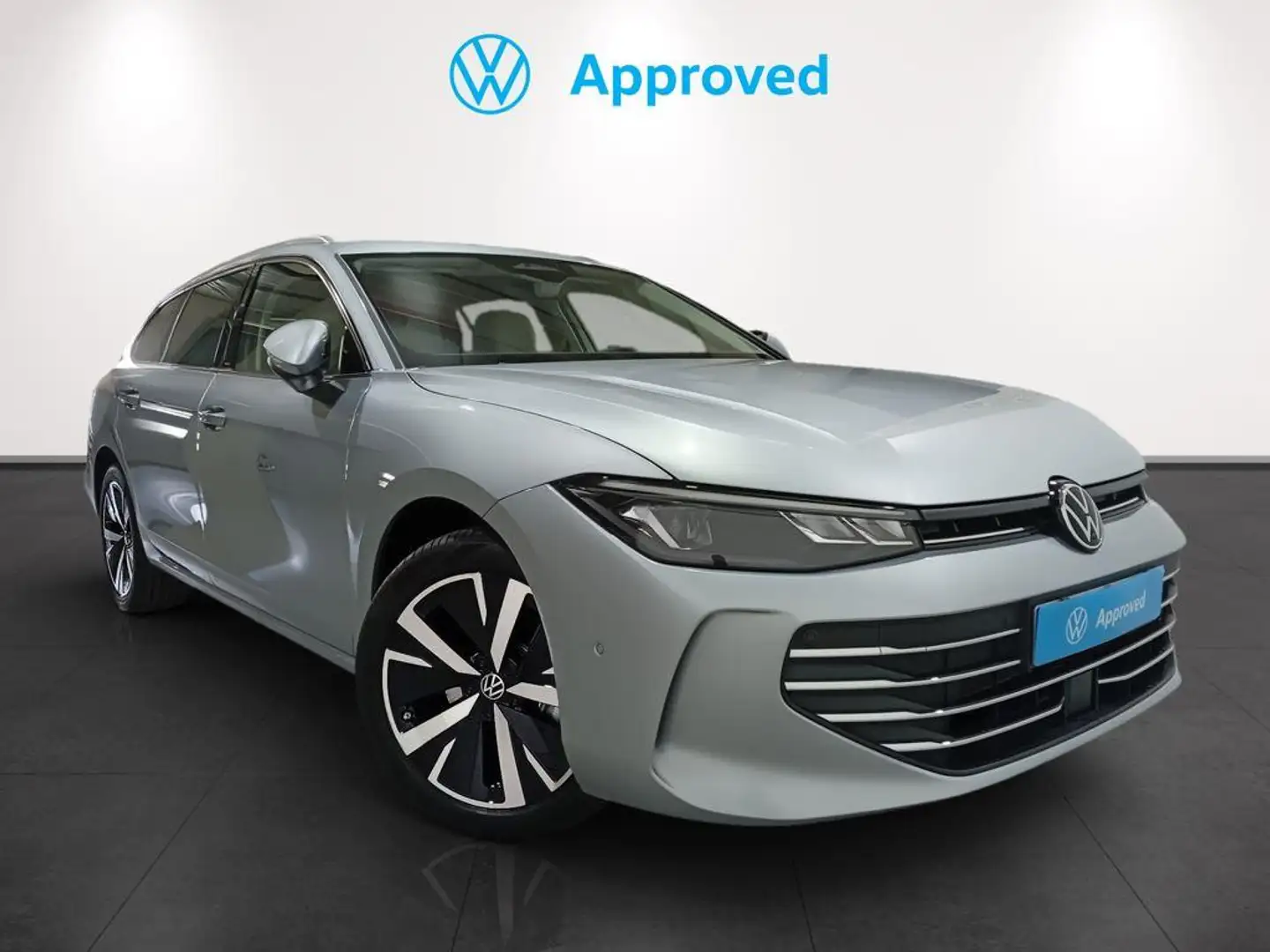 Volkswagen Passat 1.5 eTSI Business DSG7 110kW Argent - 1