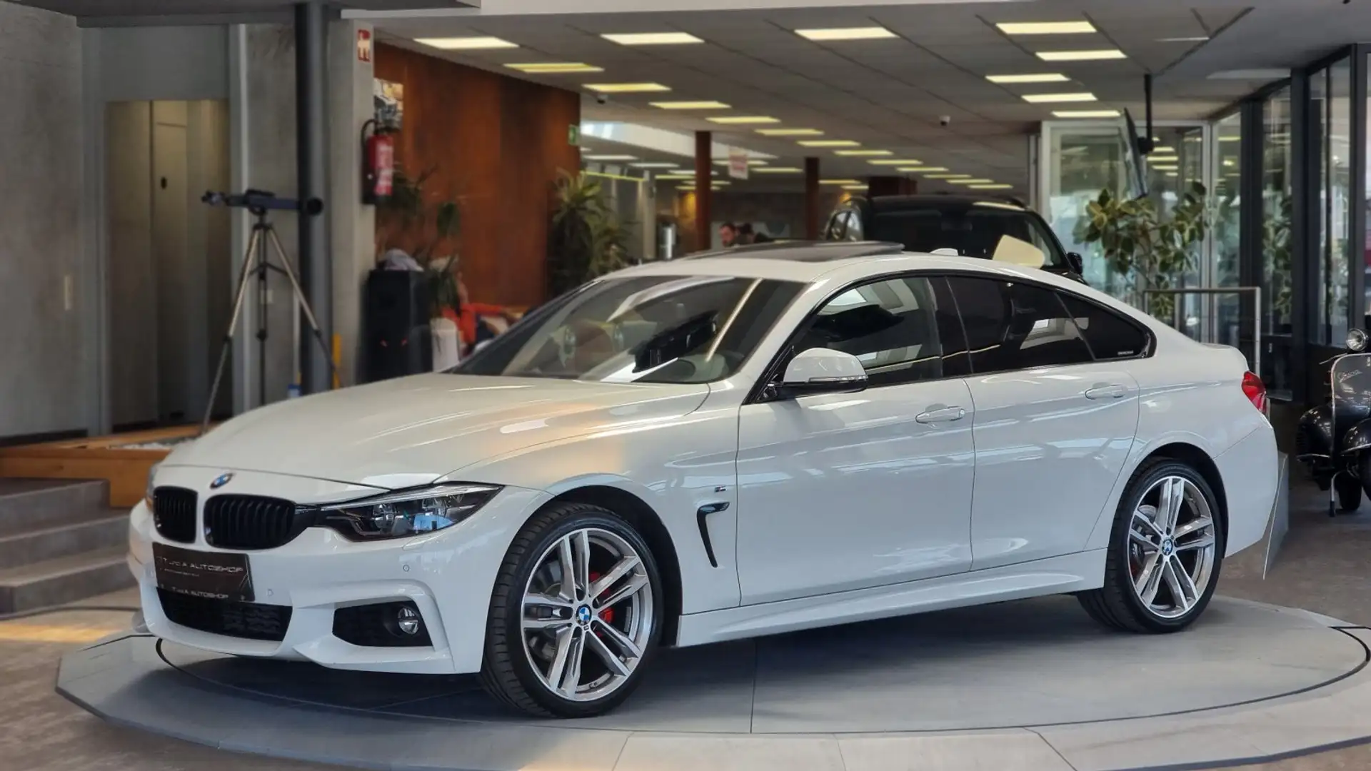 BMW 420 d xDrive Gran Coupé M-Paket Aut. *Head-up*Schiebed Weiß - 2