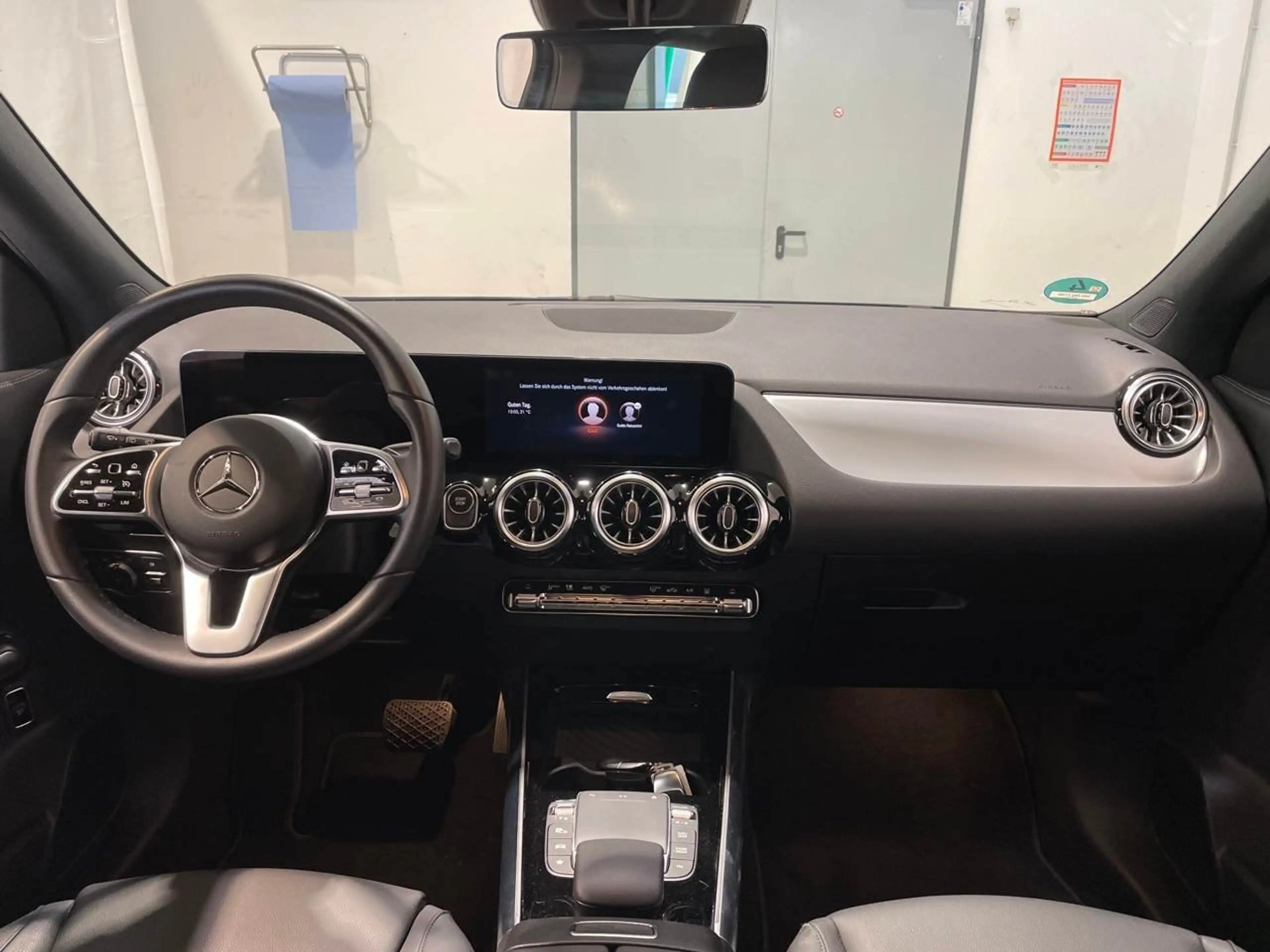 Mercedes-Benz EQA 250 + Progressive Pano S-Dach BLIS El.Heckkl. — photo 6