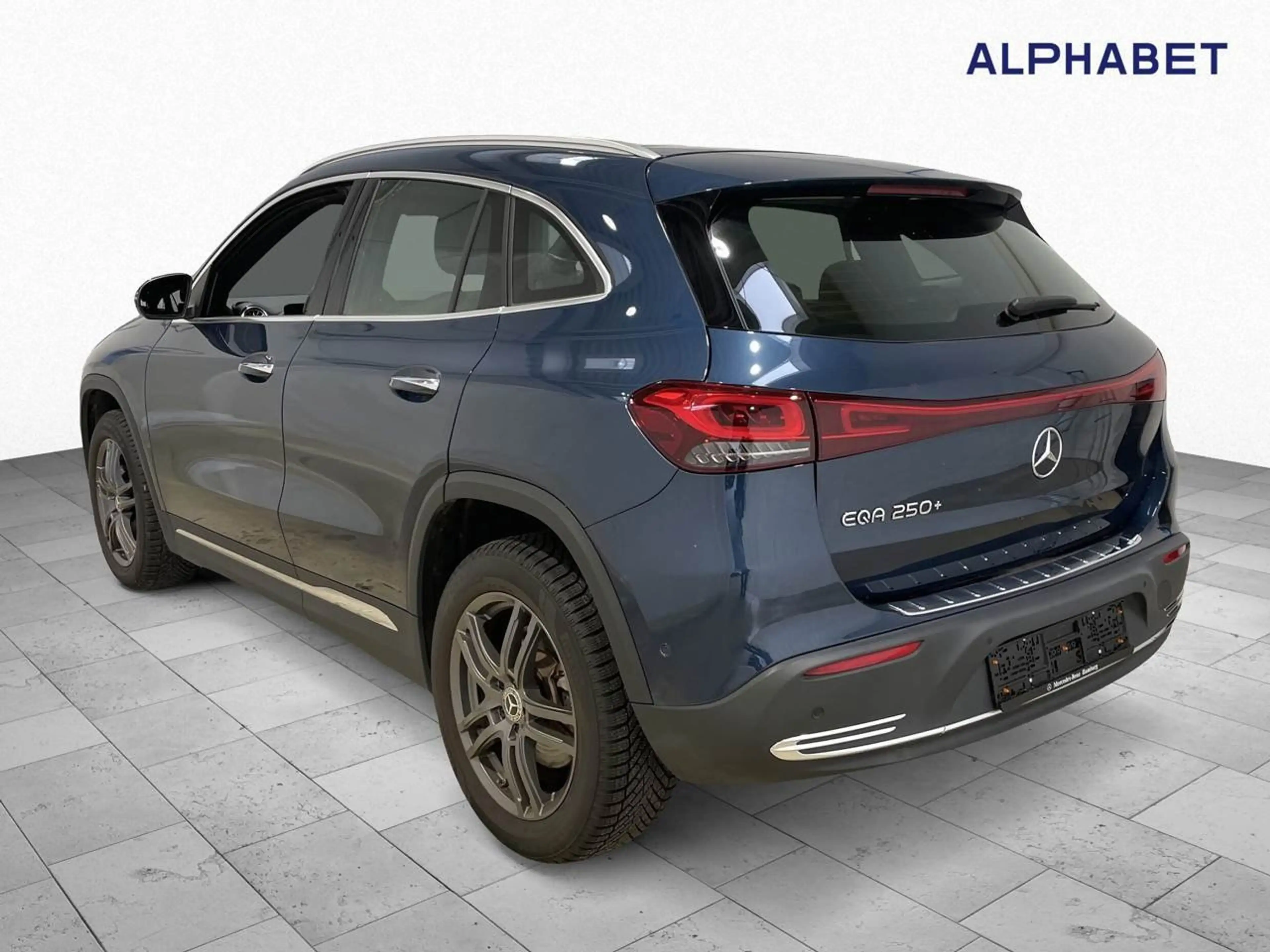 Mercedes-Benz EQA 250 + Progressive Pano S-Dach BLIS El.Heckkl. — photo 8
