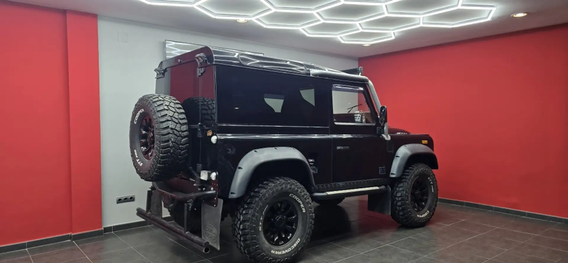 Land Rover Defender 90 TDI Techo Duro Negro - 2