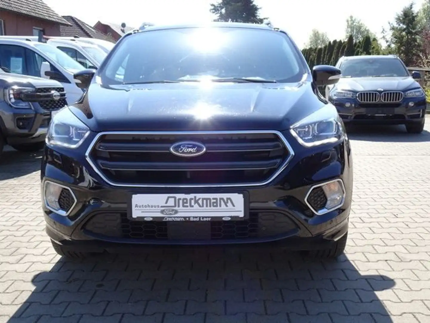 Ford Kuga ST-Line Schwarz - 2
