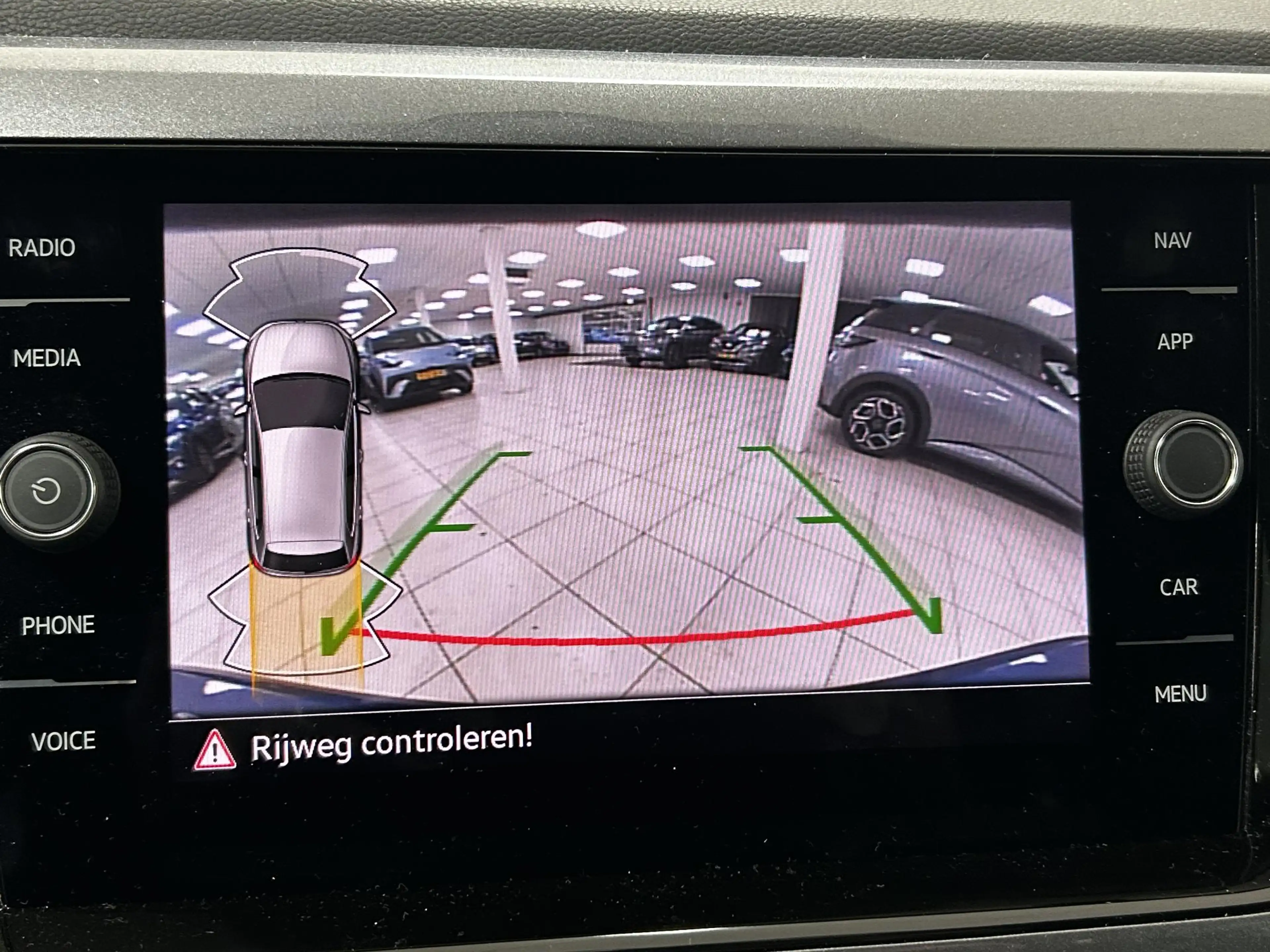 Volkswagen Polo 1.0 TSI Life NAVIGATIE | ACHTERUITRIJCAMERA | PARK — photo 11