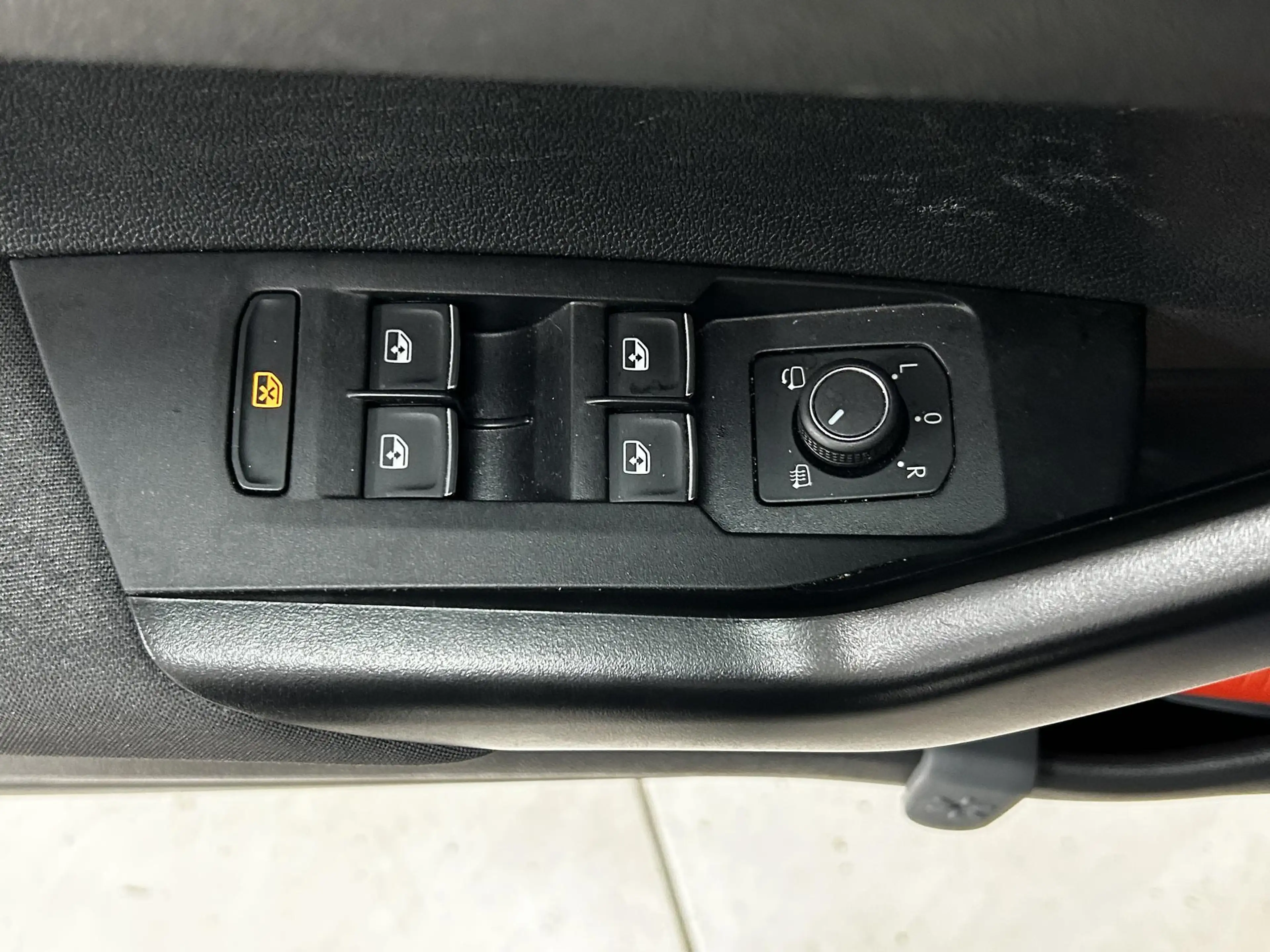 Volkswagen Polo 1.0 TSI Life NAVIGATIE | ACHTERUITRIJCAMERA | PARK — photo 19