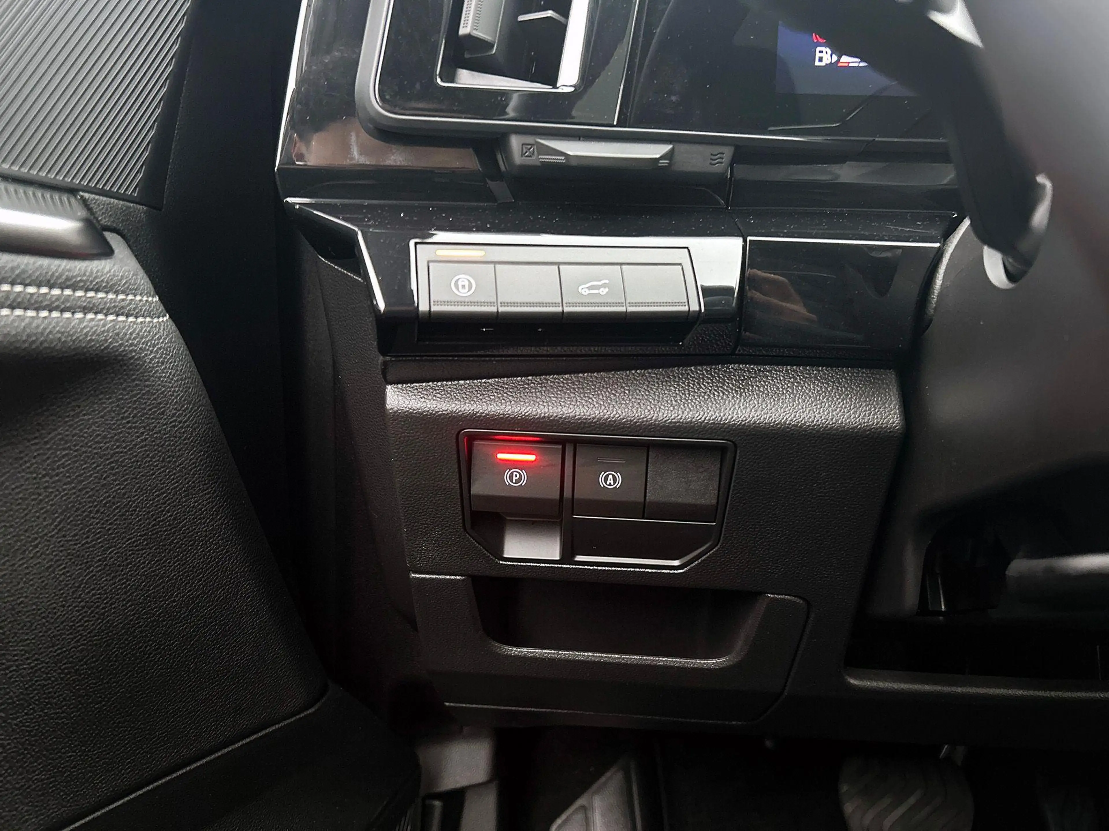 Renault Rafale 1.2 E-Tech full hybrid 200 techno PANO | WINTER-PA — photo 19