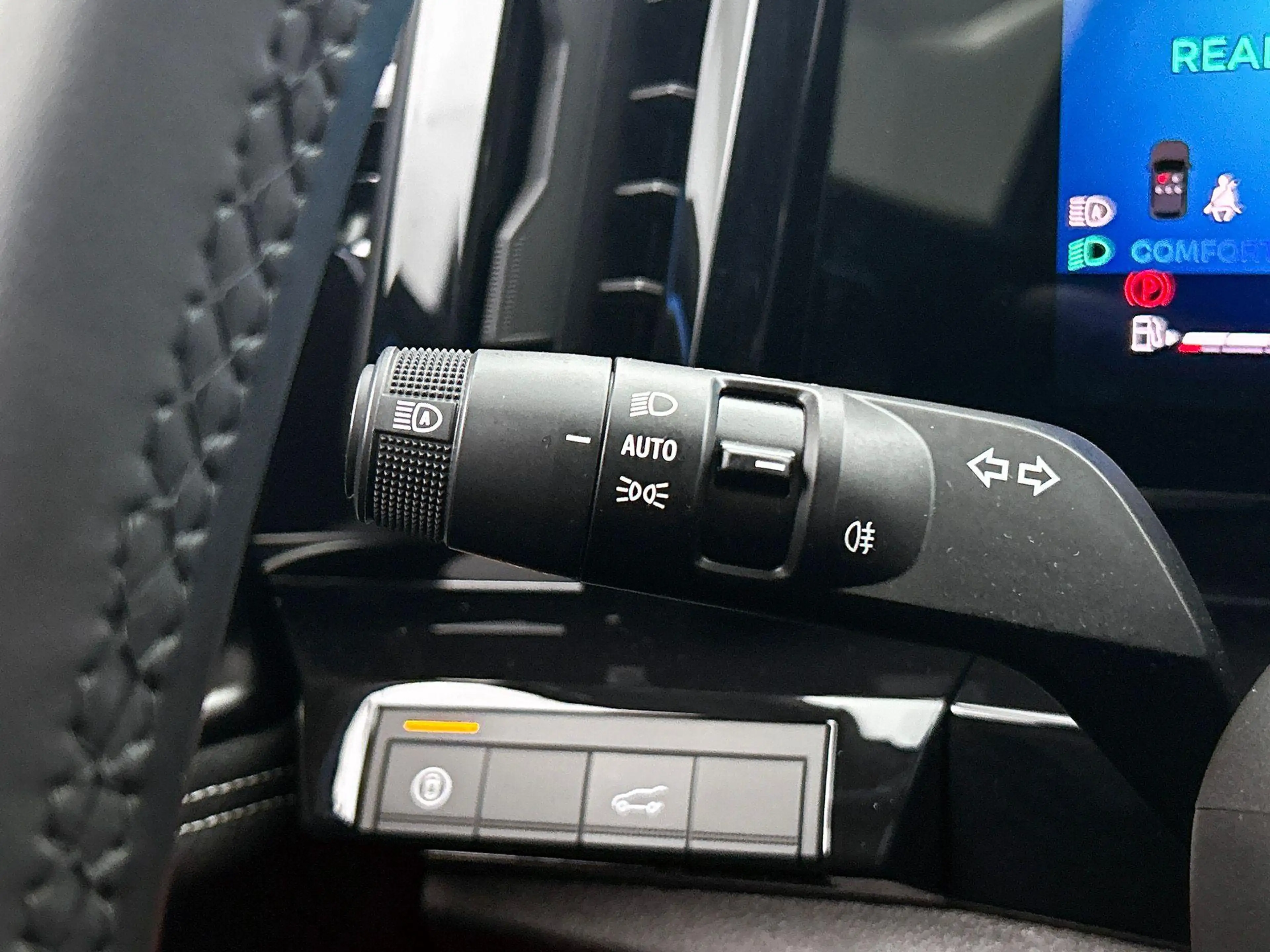 Renault Rafale 1.2 E-Tech full hybrid 200 techno PANO | WINTER-PA — photo 11