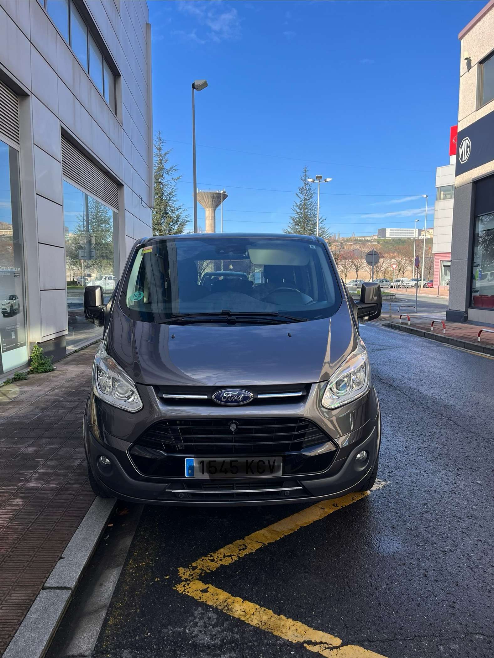 Ford Tourneo Custom Tourneo Custom 2.0TDCI Titanium 170 Titanium - foto 1