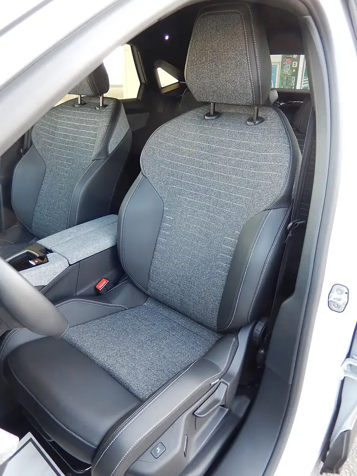 Peugeot 3008 Hybrid 136 E-DCS6 Allure Aut. 10