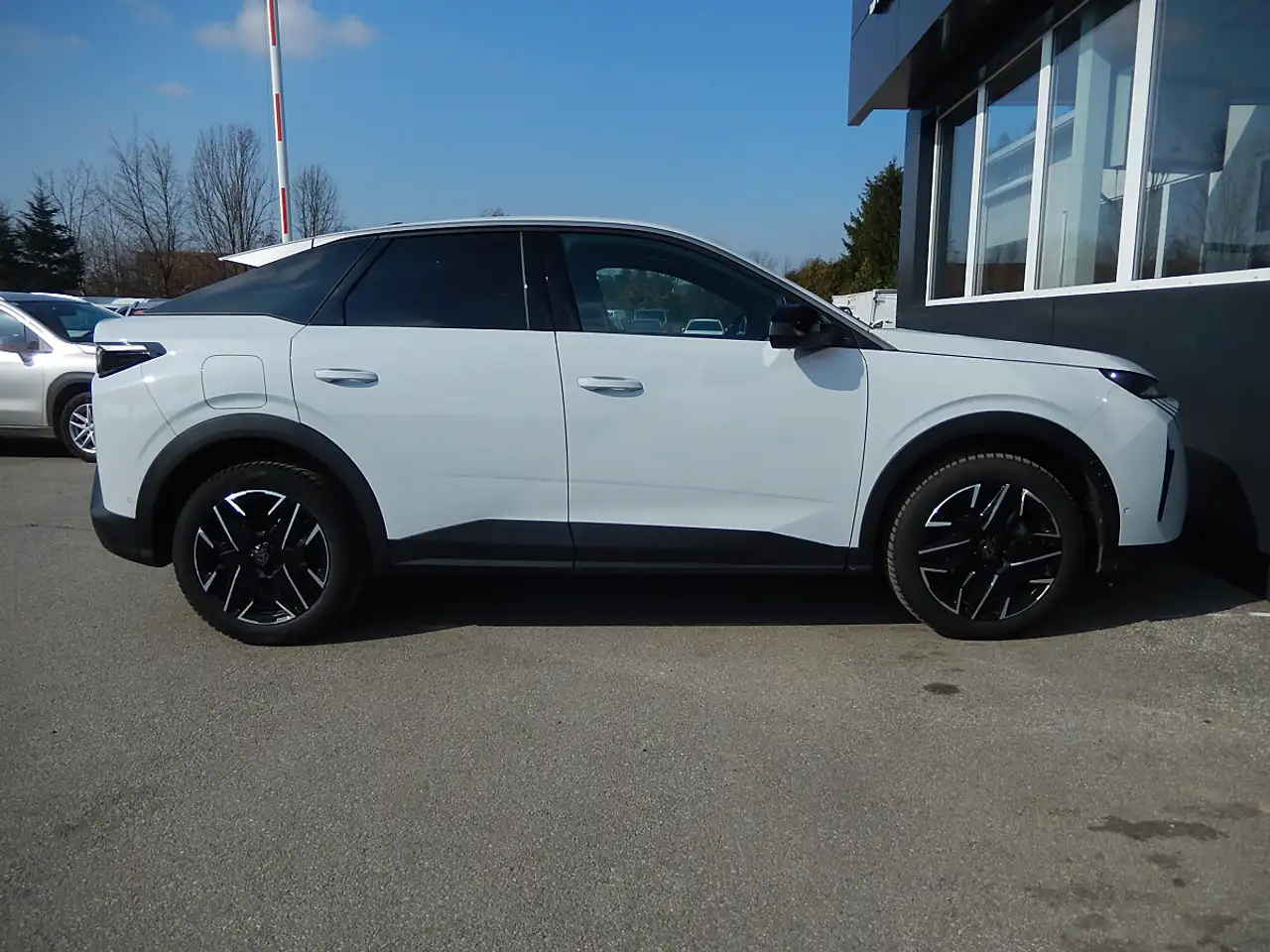 Peugeot 3008 Hybrid 136 E-DCS6 Allure Aut. 5