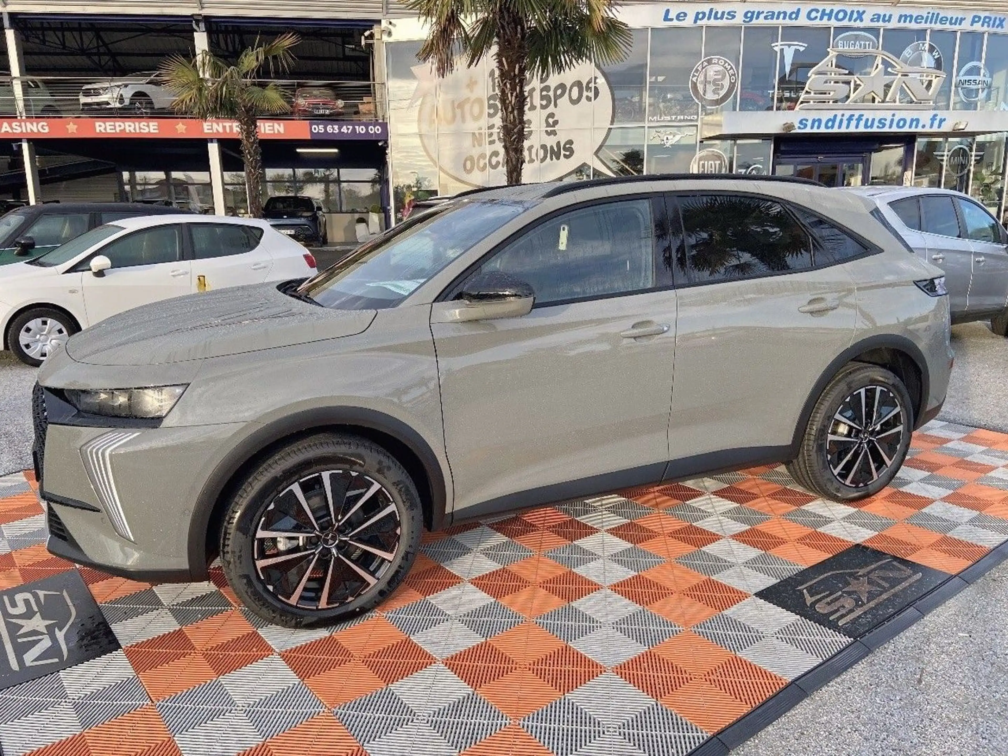 DS Automobiles DS 7 BlueHDi 130 EAT8 PALLAS Pack Confort \u0026amp;amp; Tech Caméra 360Â° Hayon Hifi Focal — photo 9