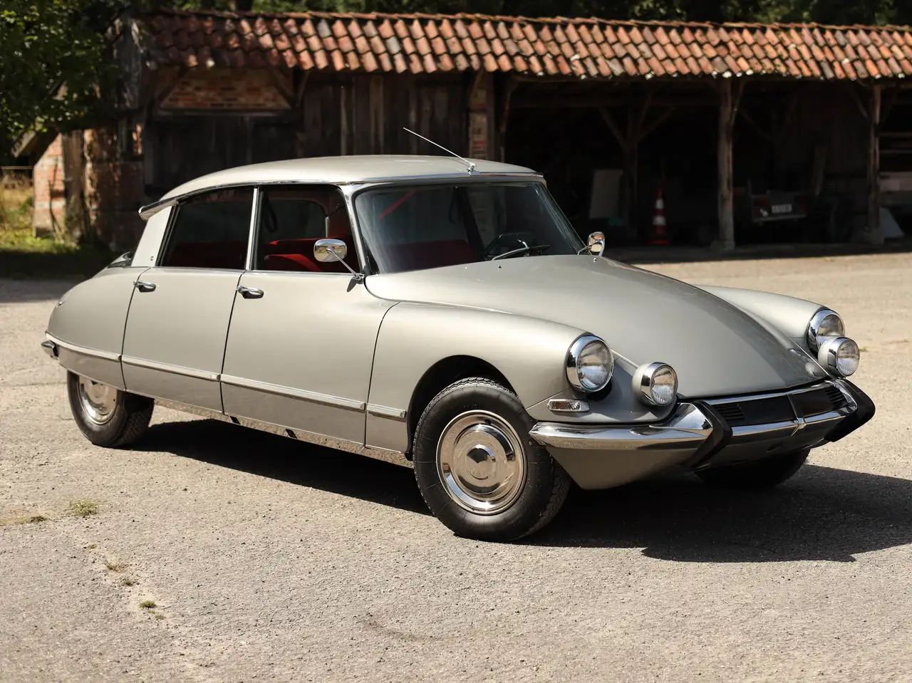 Citroen DS Pallas - DS21 + 5-Speed - Restored & Rebuilt, foto 2