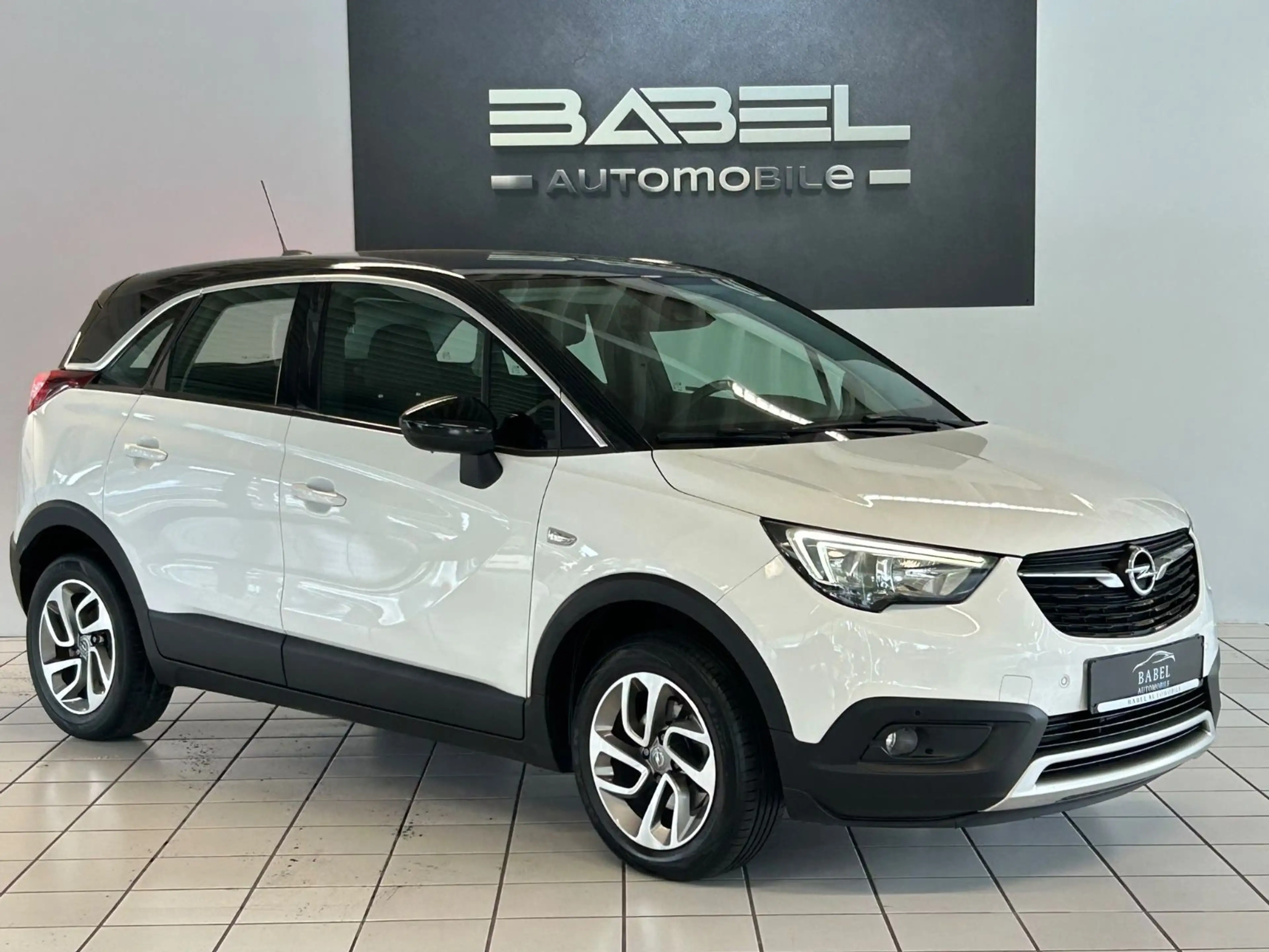Opel Crossland X — photo 2